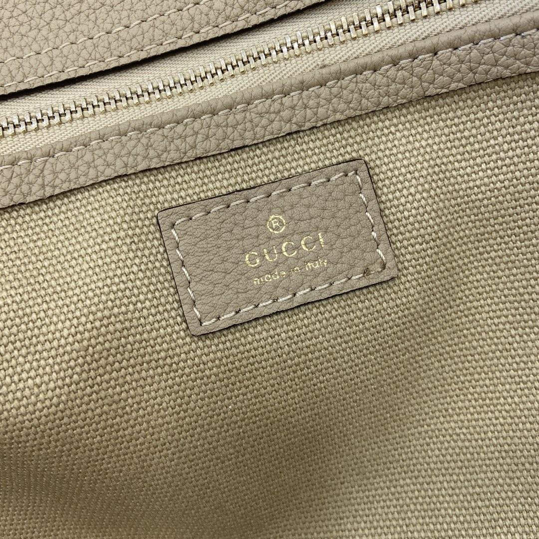 Gucci Medium Tote Bag With Hook Closure - DopestKickz