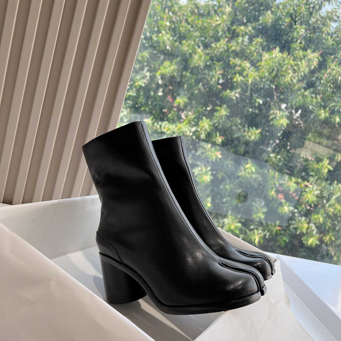 Maison Margiela Tabi Ankle Boots - DopestKickz