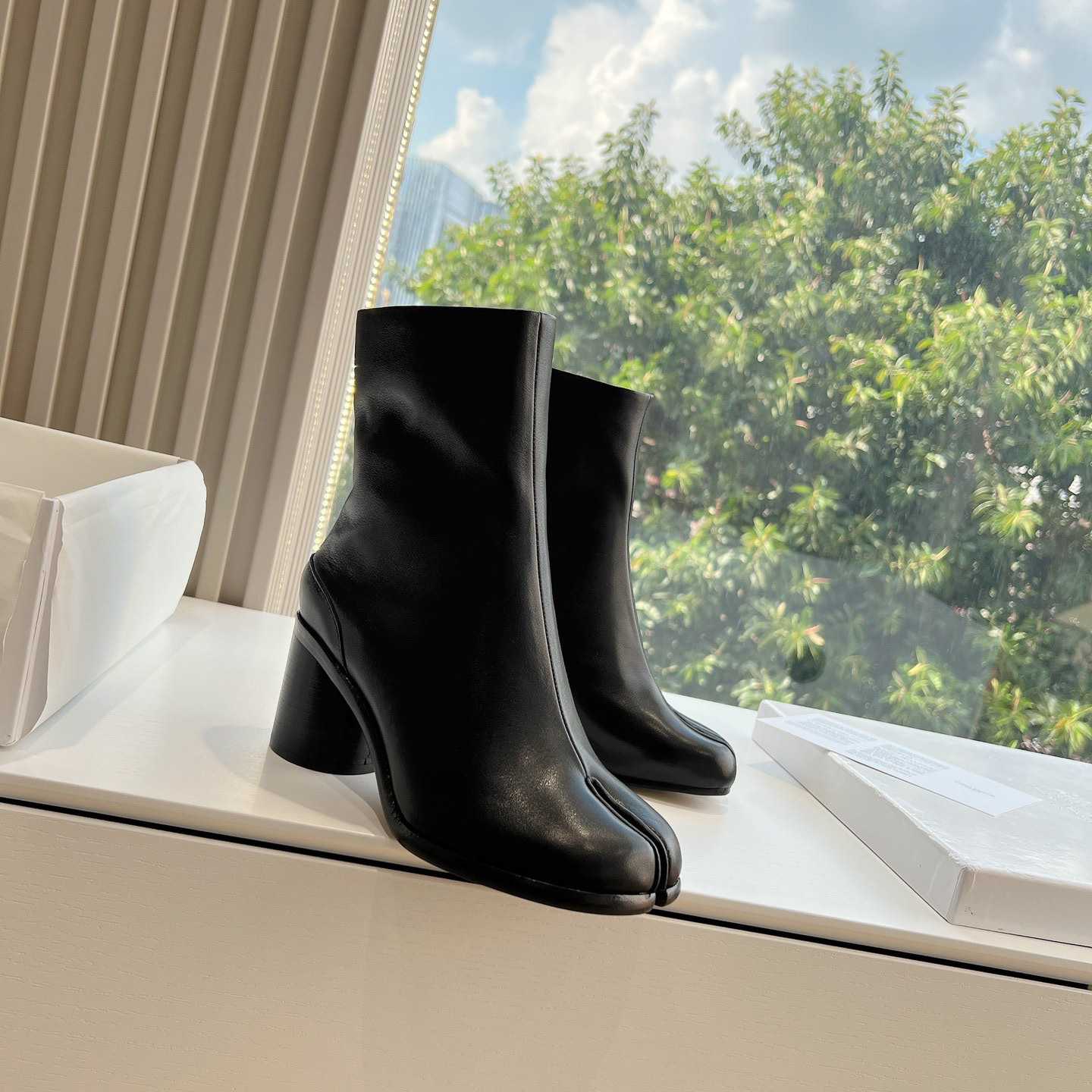 Maison Margiela Tabi Ankle Boots - DopestKickz