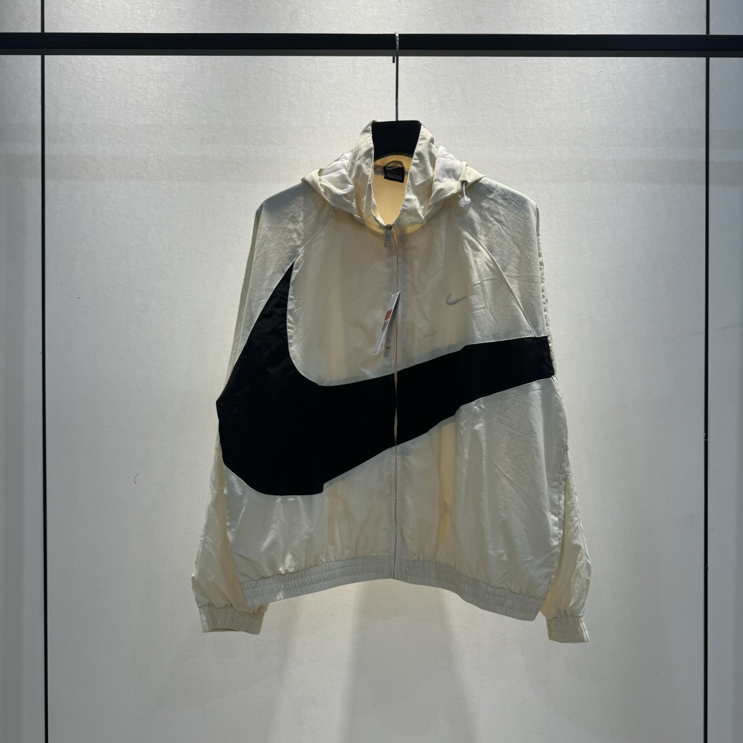 Nike Hooded Jacket - DopestKickz