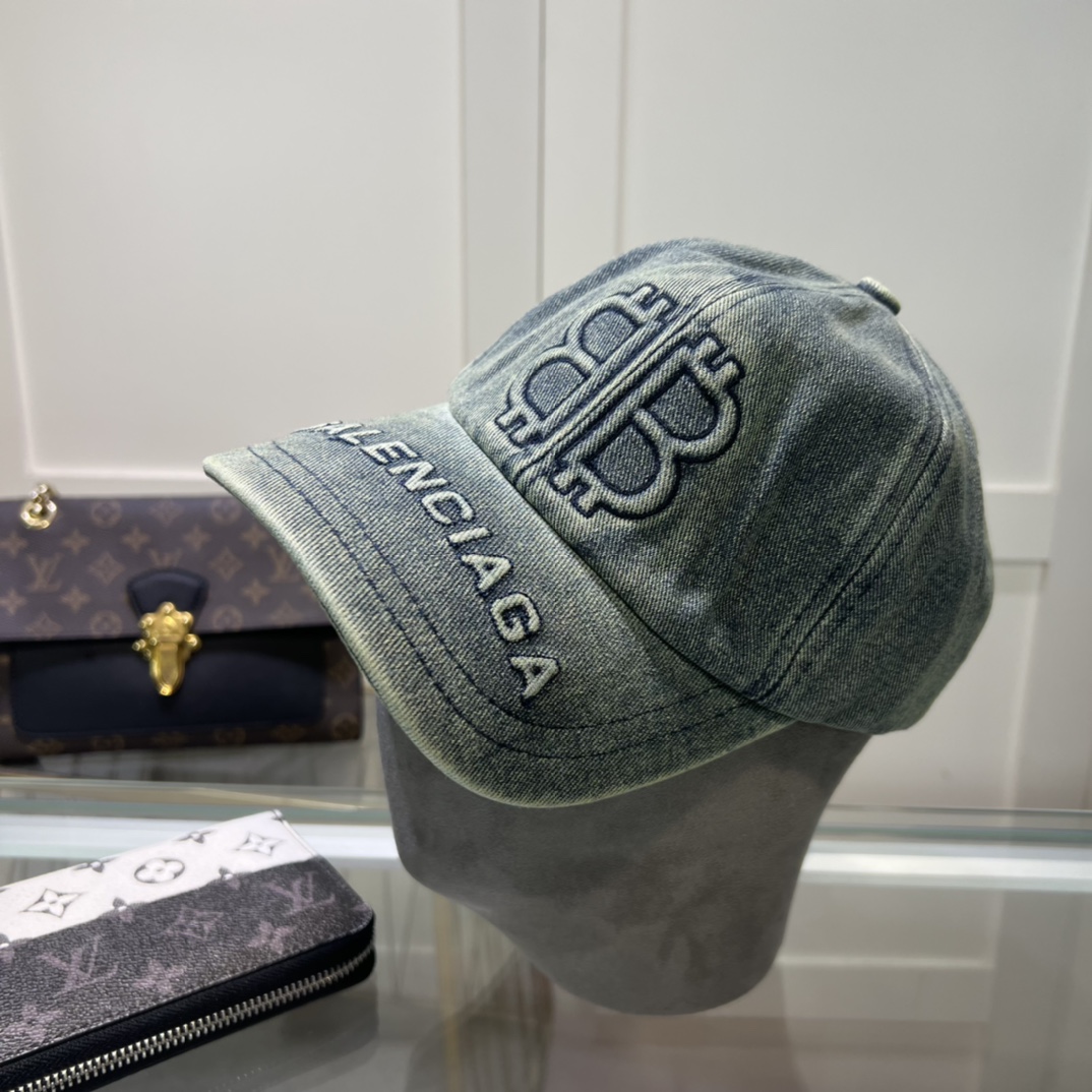 Balenciaga Cap - DopestKickz