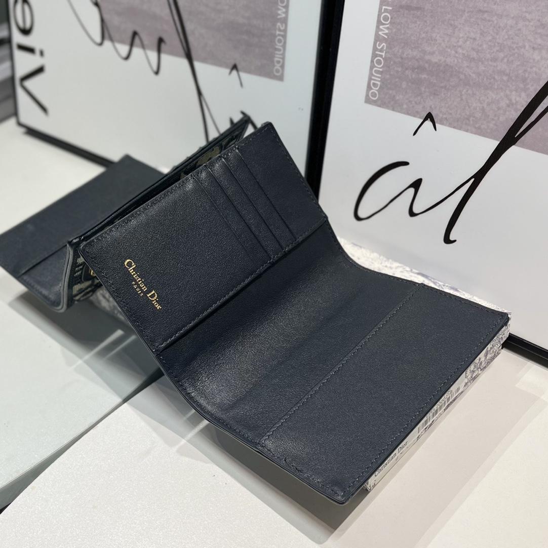 Dior 30 Montaigne Passport Holder - DopestKickz