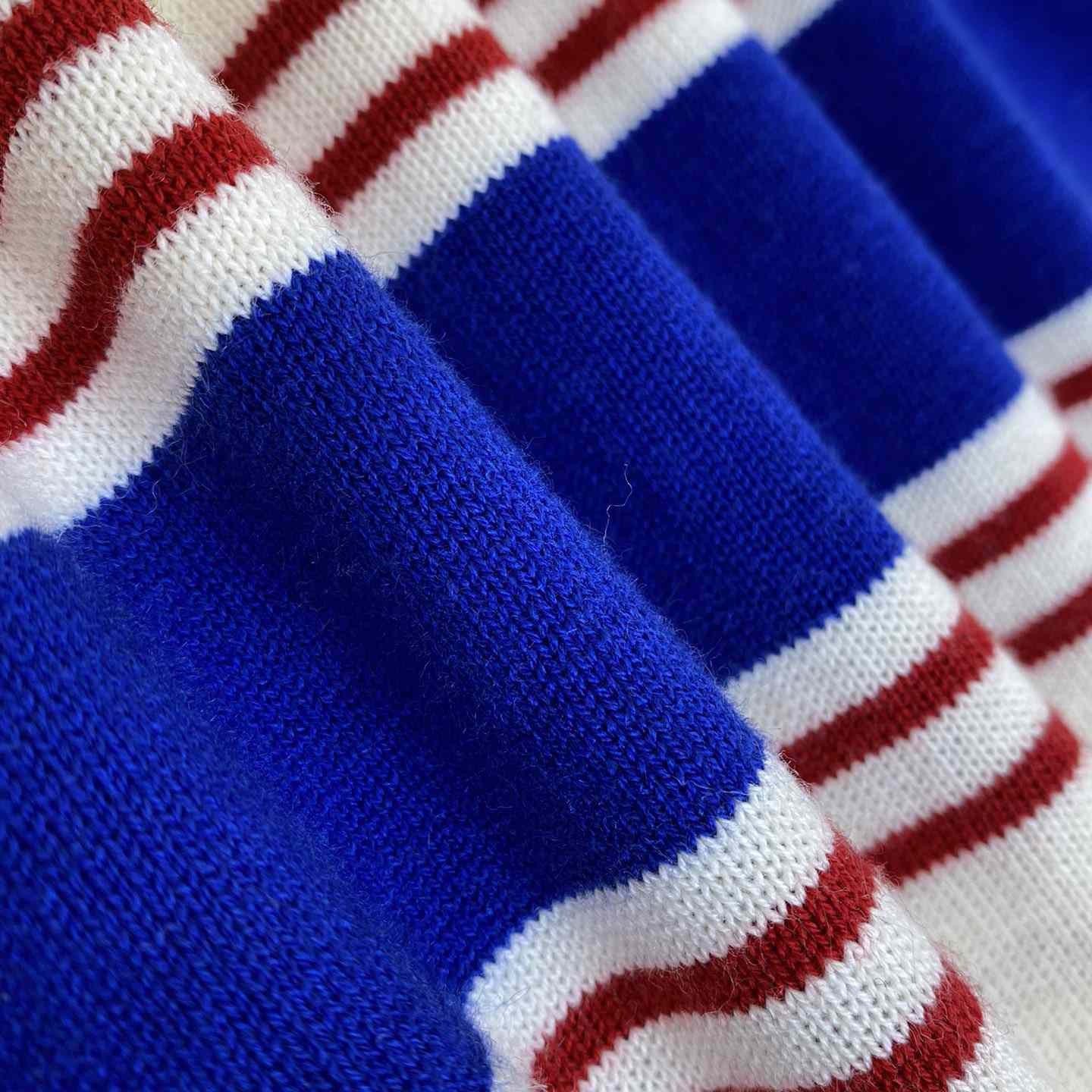 Celine Pull Sans Manches Triomphe 'Ecru/Blue/Red' - DopestKickz