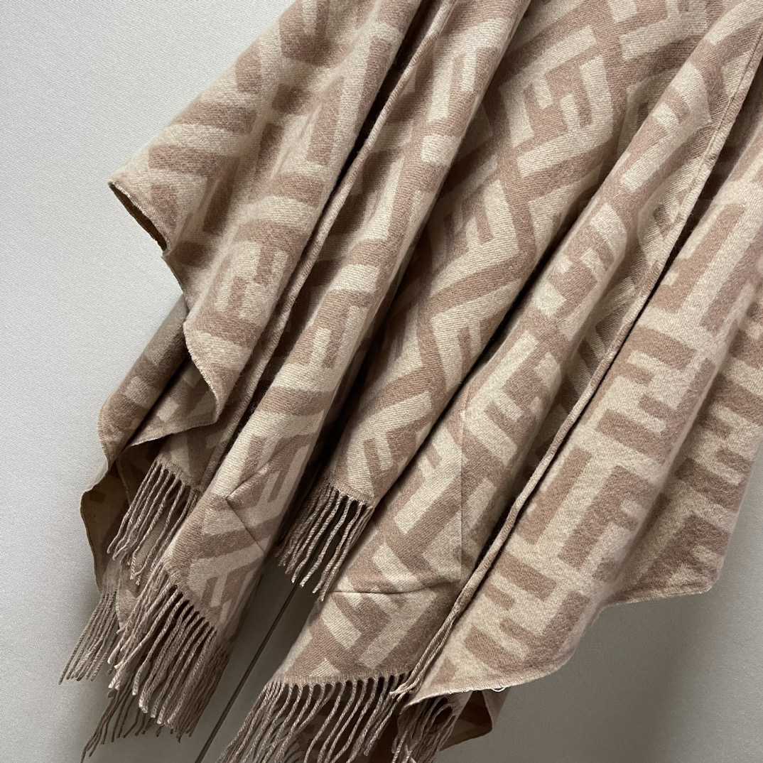 Fendi Poncho - DopestKickz