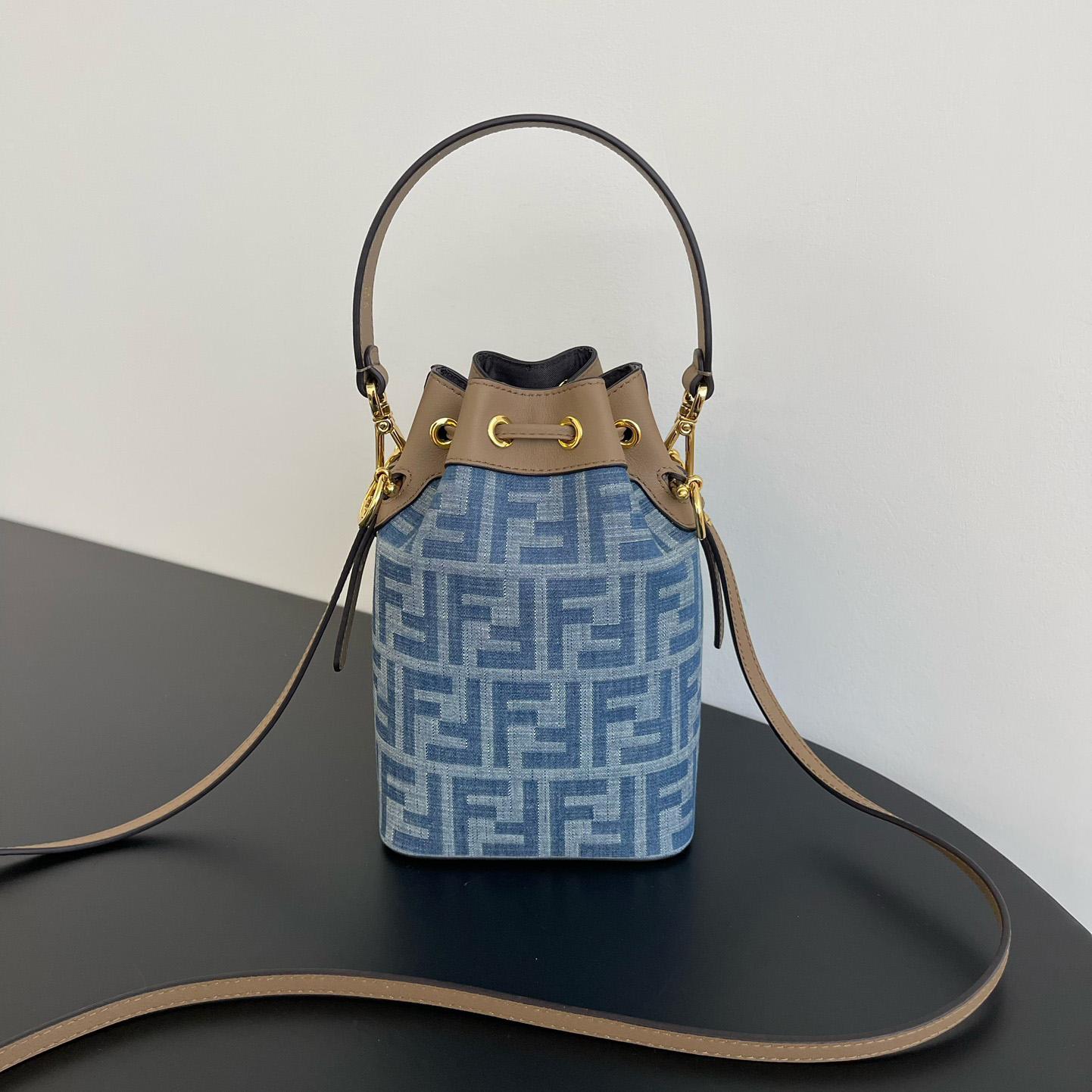 Fendi Mini Mon Tresor Bucket Bag (12x18x10cm) - DopestKickz