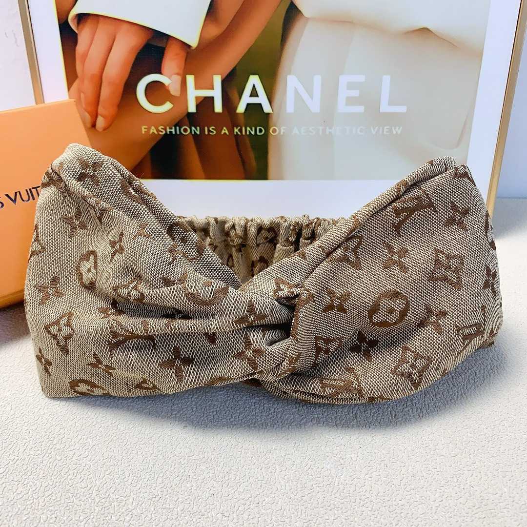 Louis Vuitton headband - DopestKickz