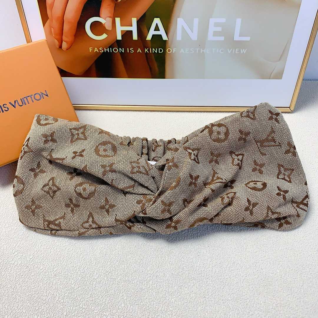 Louis Vuitton headband - DopestKickz