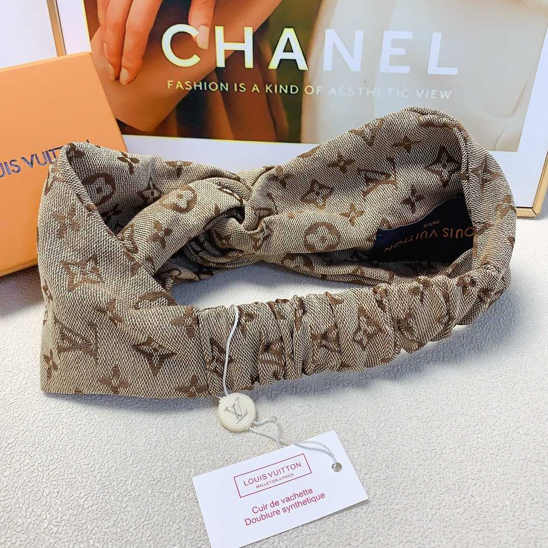 Louis Vuitton headband - DopestKickz