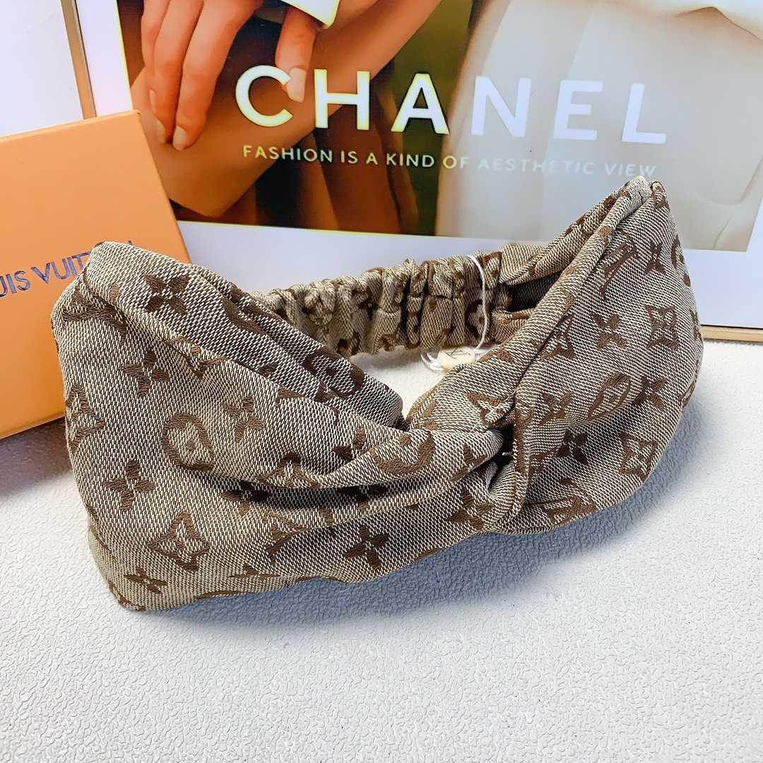 Louis Vuitton headband - DopestKickz