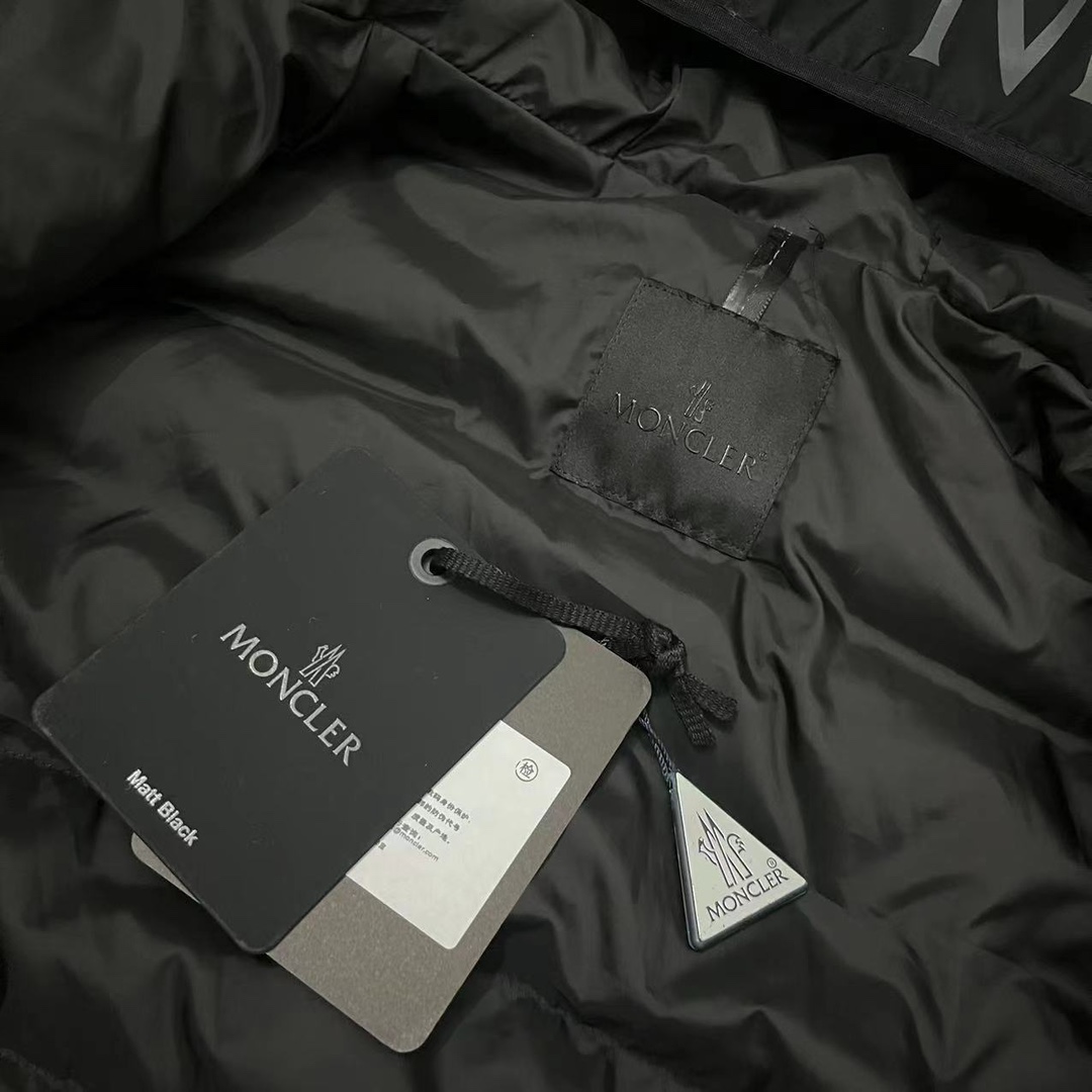 Moncler Vernasca Short Down Jacket  - DopestKickz