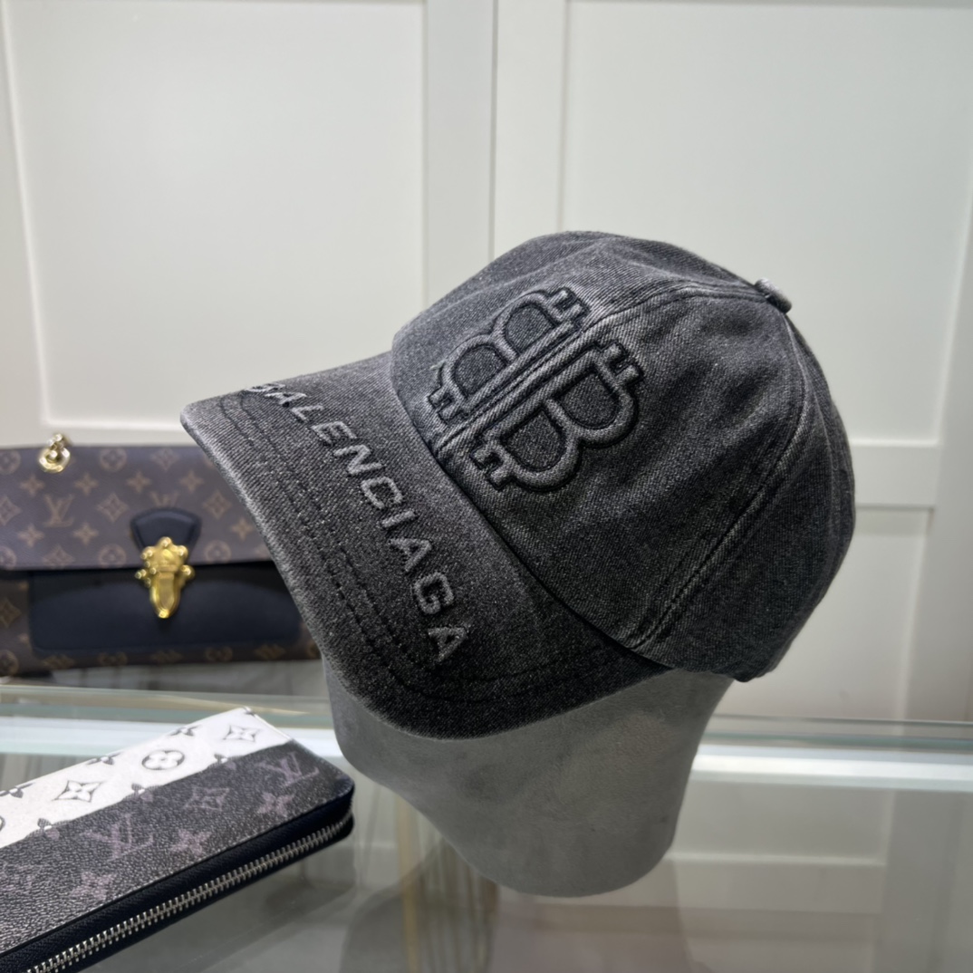 Balenciaga Cap - DopestKickz