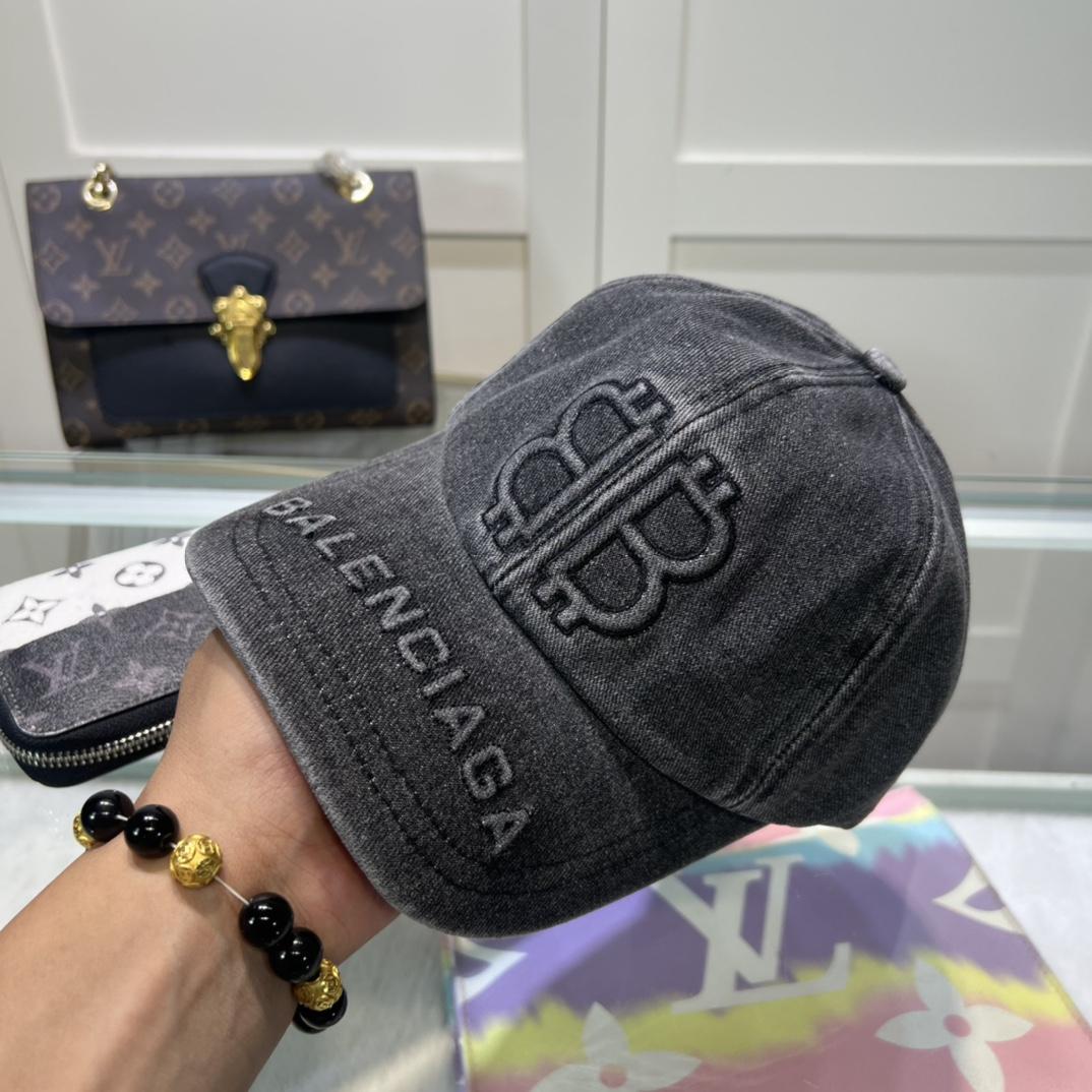 Balenciaga Cap - DopestKickz