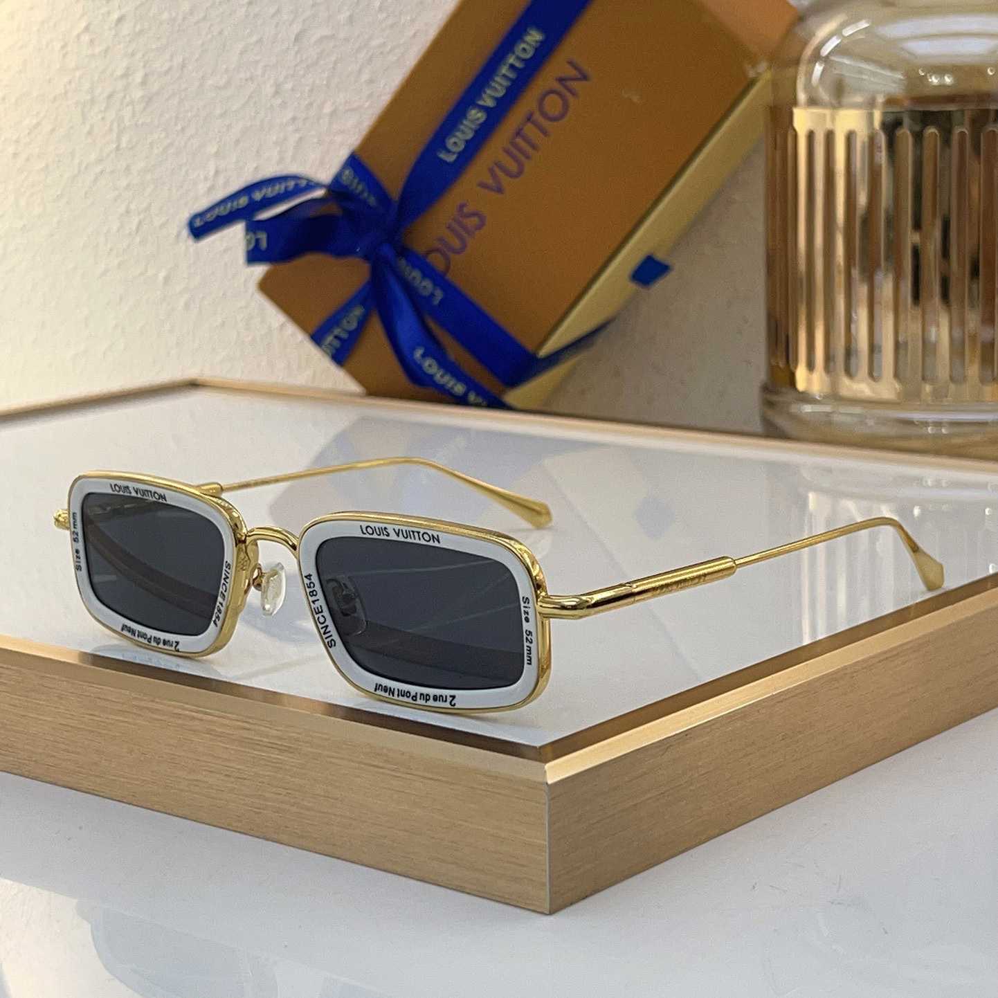 Louis Vuitton Z2212U Sunglasses    - DopestKickz