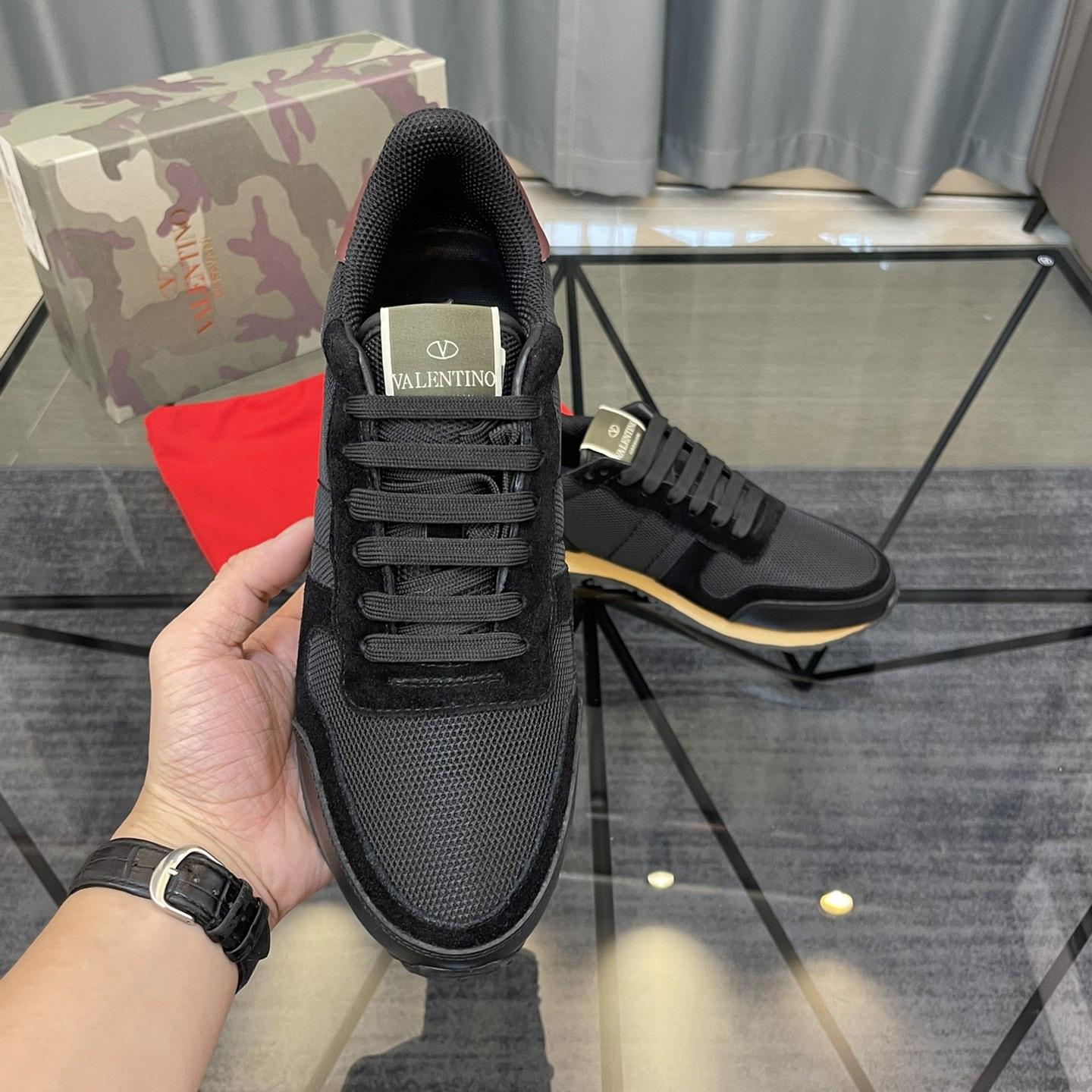 Valent Garavani Rockrunner Sneaker  - DopestKickz