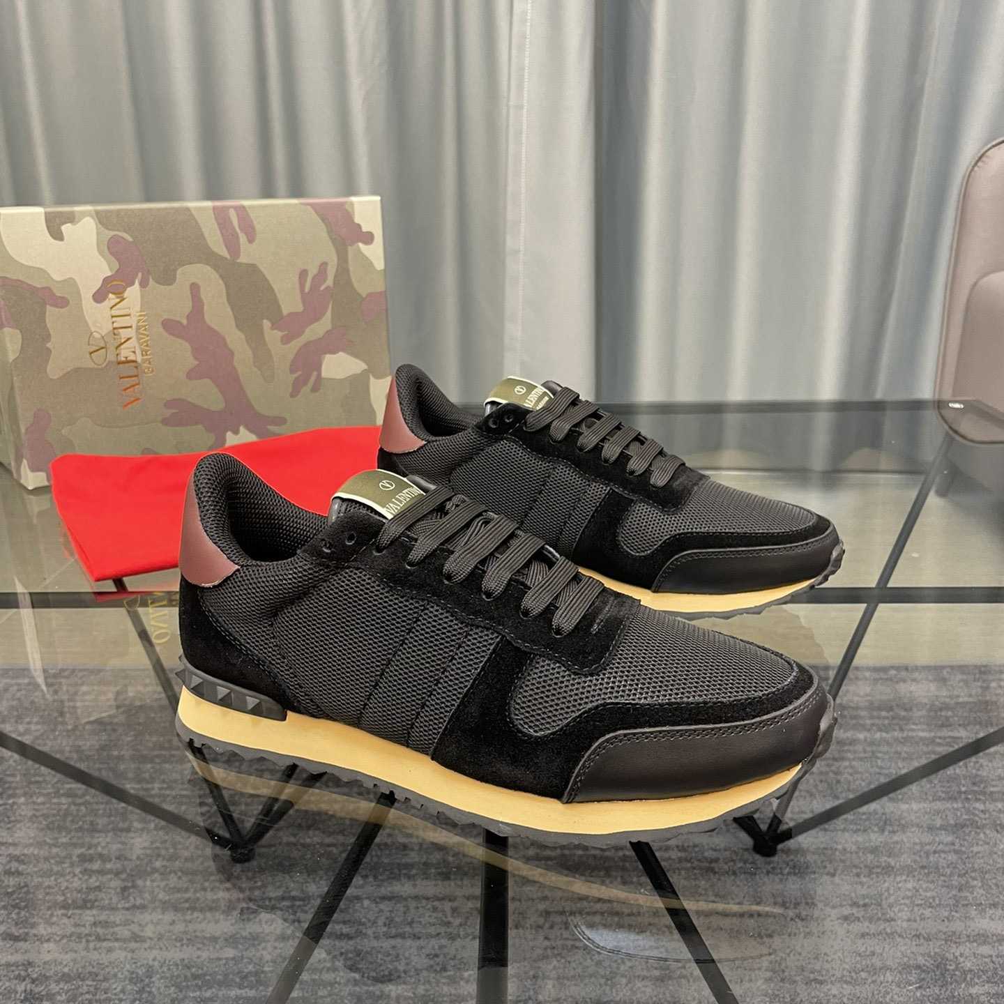 Valent Garavani Rockrunner Sneaker  - DopestKickz