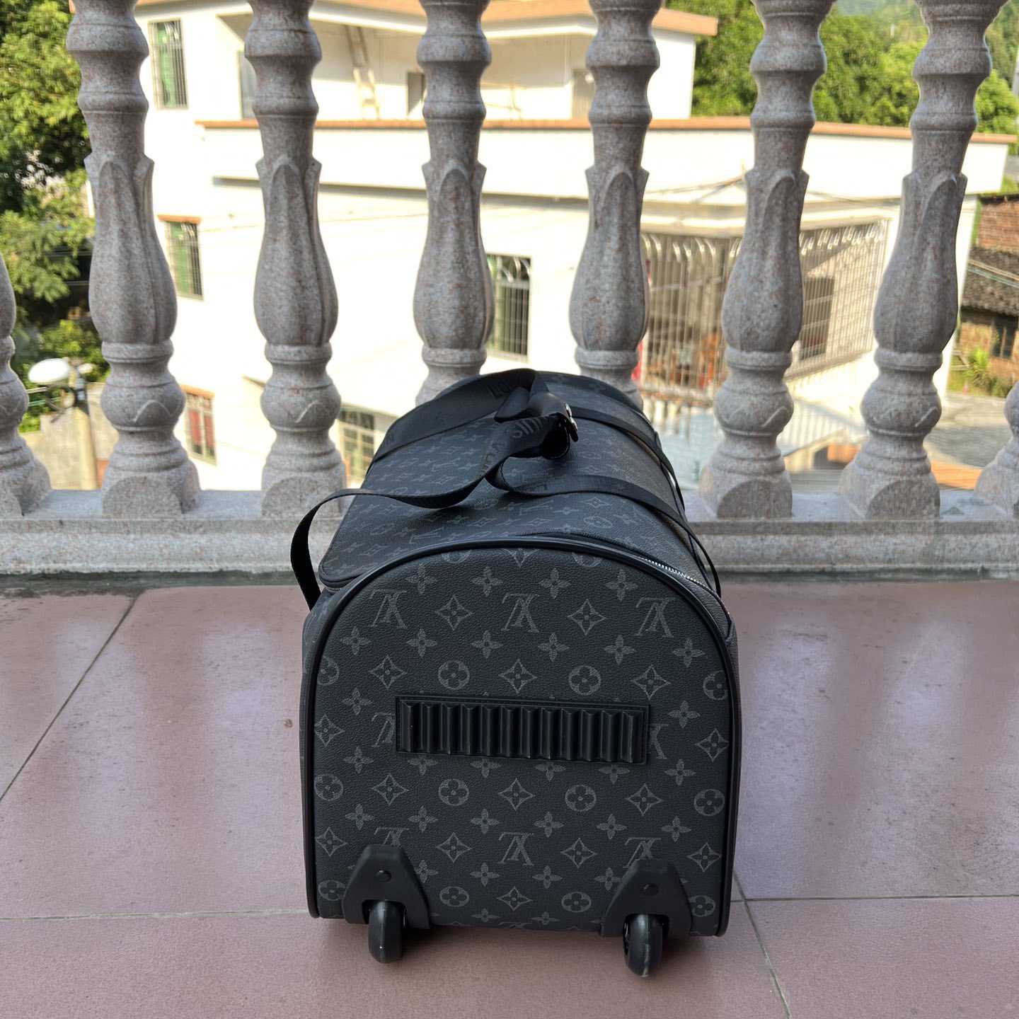 Louis Vuitton Horizon Soft Duffle 55 - DopestKickz