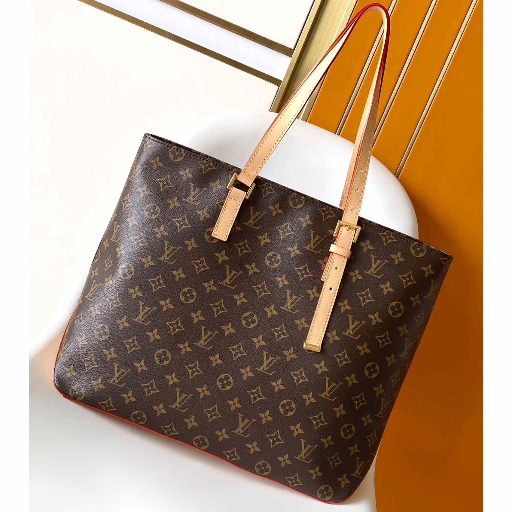 Louis Vuitton Mezzo   M47134 - DopestKickz