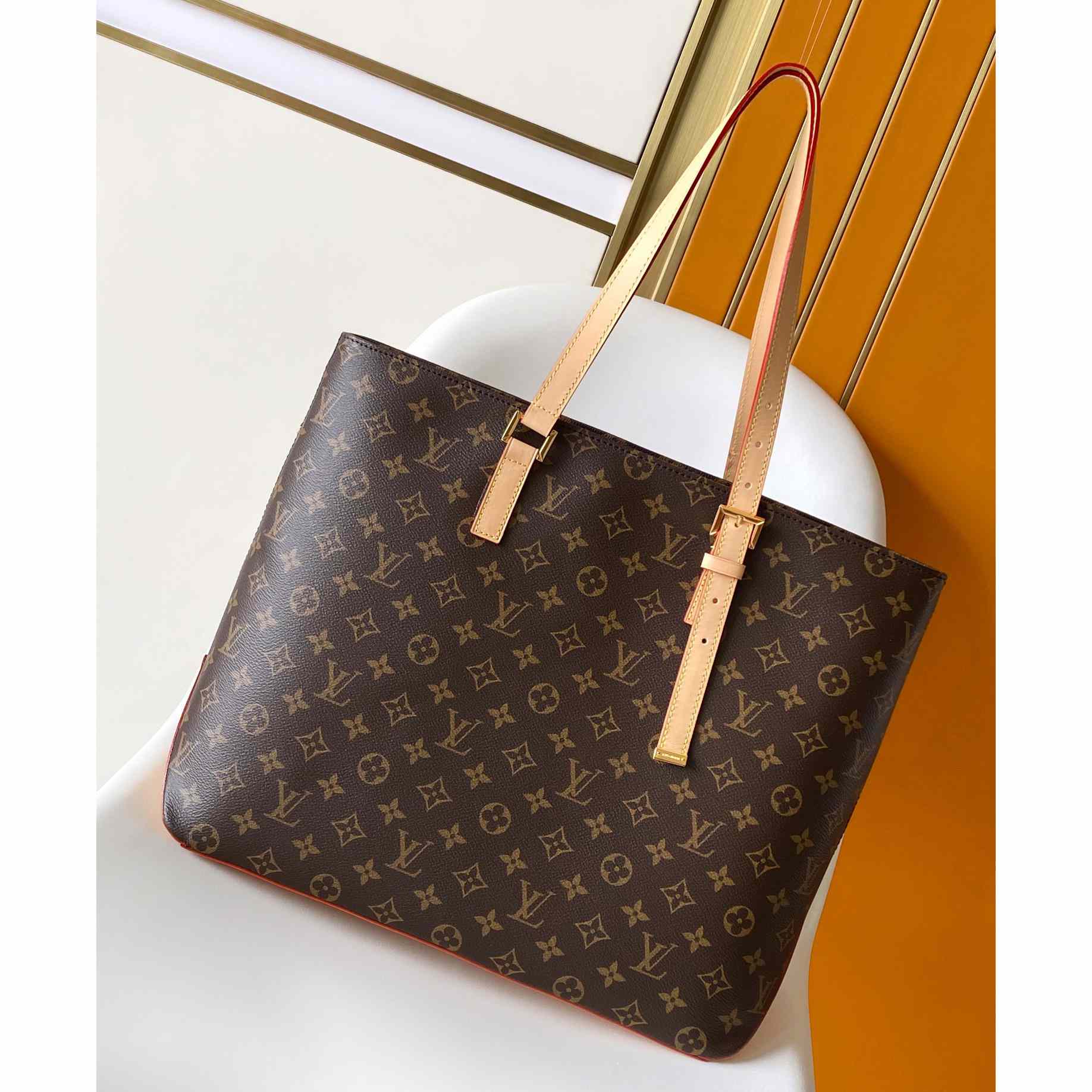 Louis Vuitton Mezzo   M47134 - DopestKickz