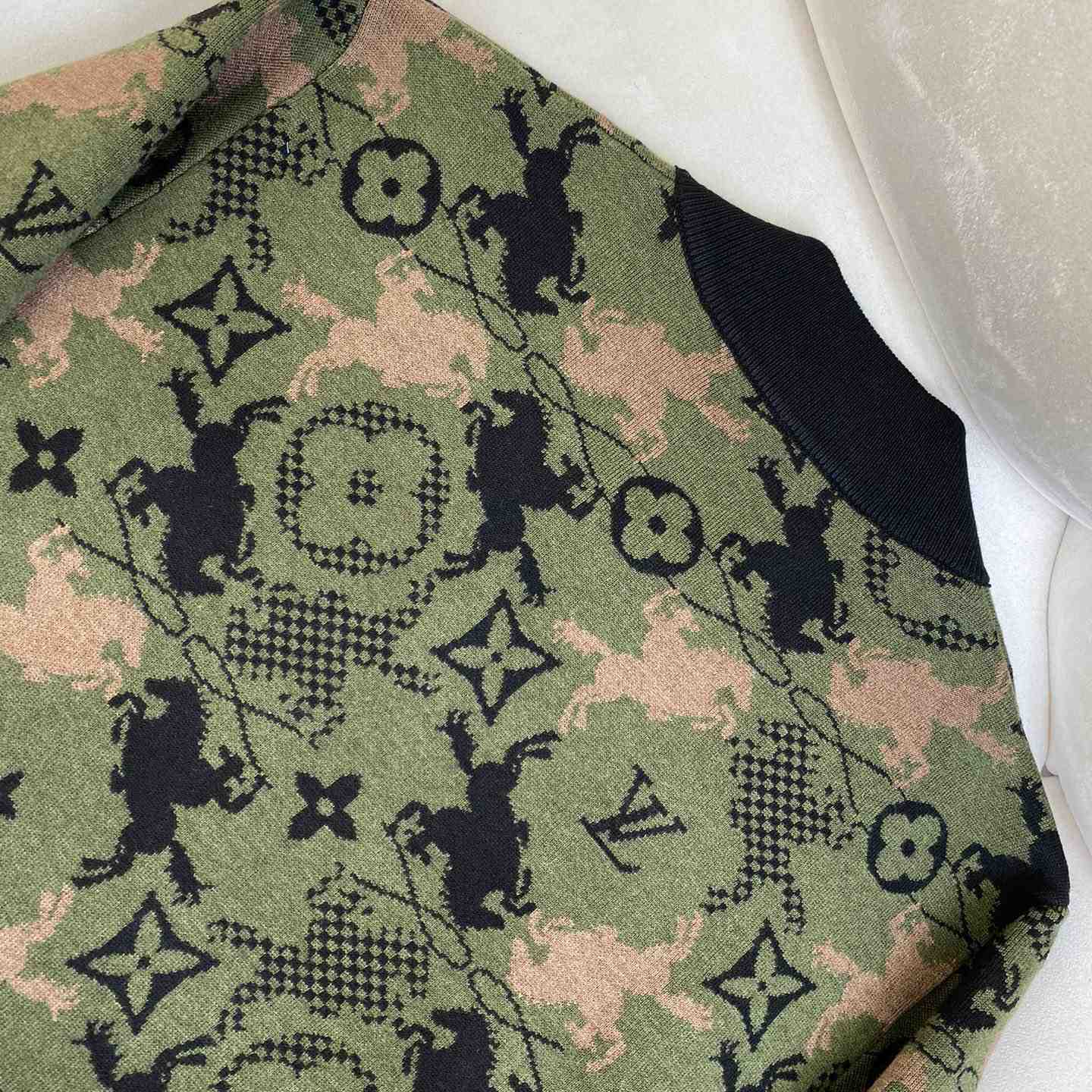 Louis Vuitton Jacquard Wool Bomber Blouson   1AFXSB - DopestKickz
