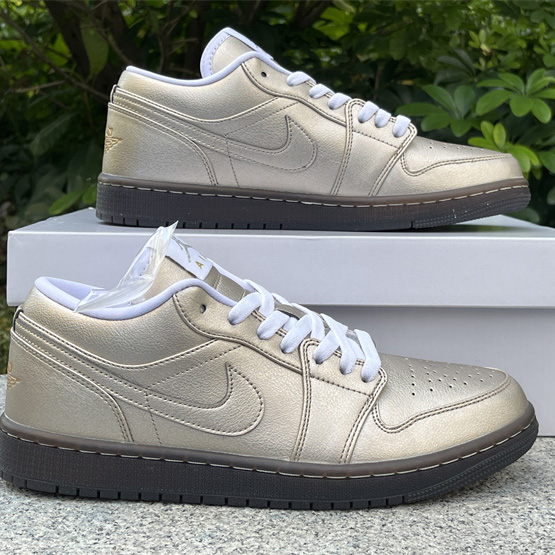 Jordan Air Jordan 1 Low Sneaker      HQ3529-099 - DopestKickz