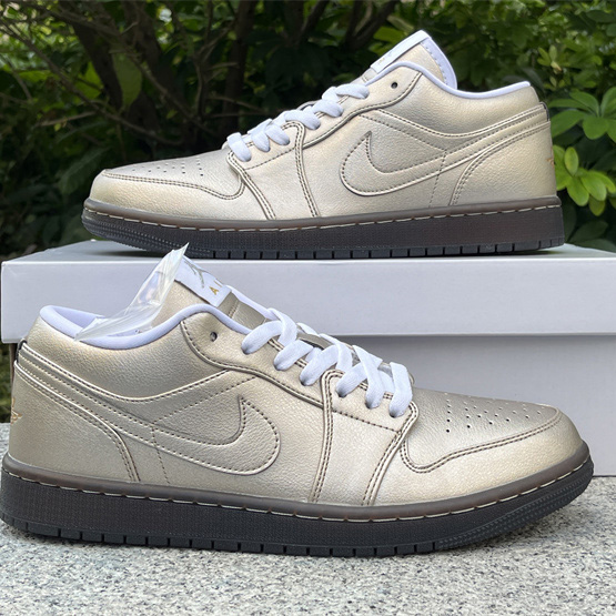 Jordan Air Jordan 1 Low Sneaker      HQ3529-099 - DopestKickz