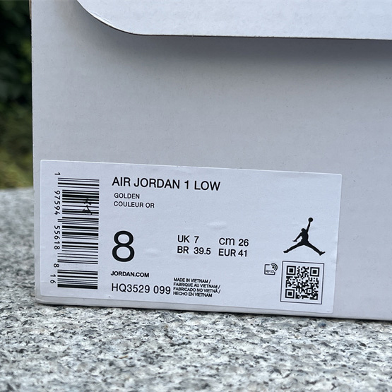 Jordan Air Jordan 1 Low Sneaker      HQ3529-099 - DopestKickz