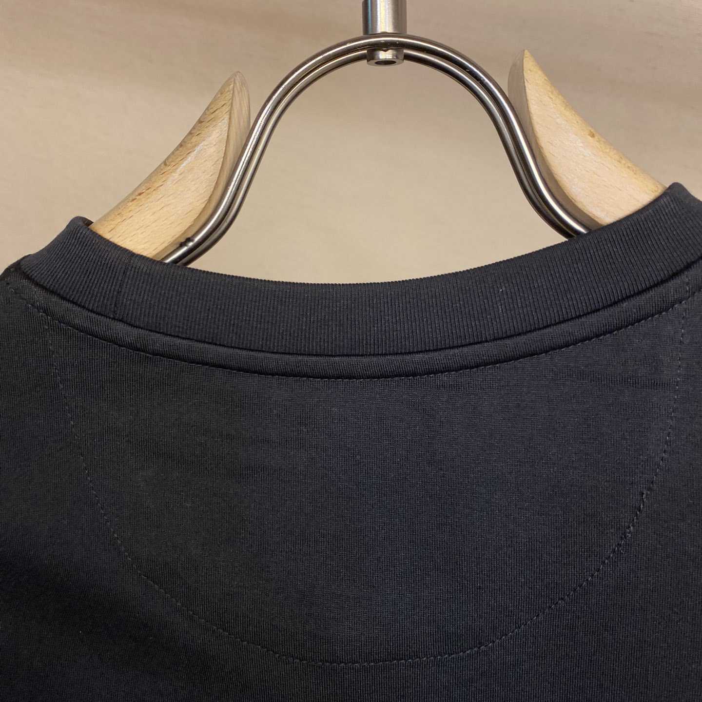  Valenti Cotton T-shirt with VLogo Signature Patch - DopestKickz