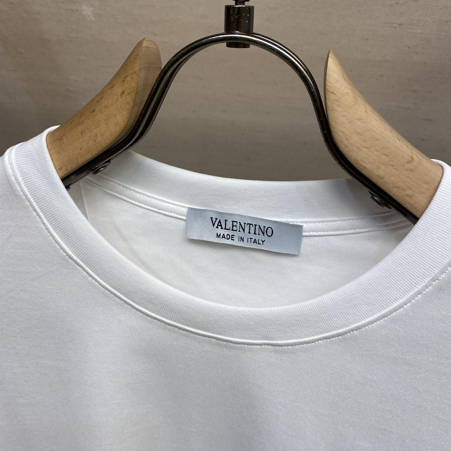  Valenti Cotton T-shirt with VLogo Signature Patch - DopestKickz