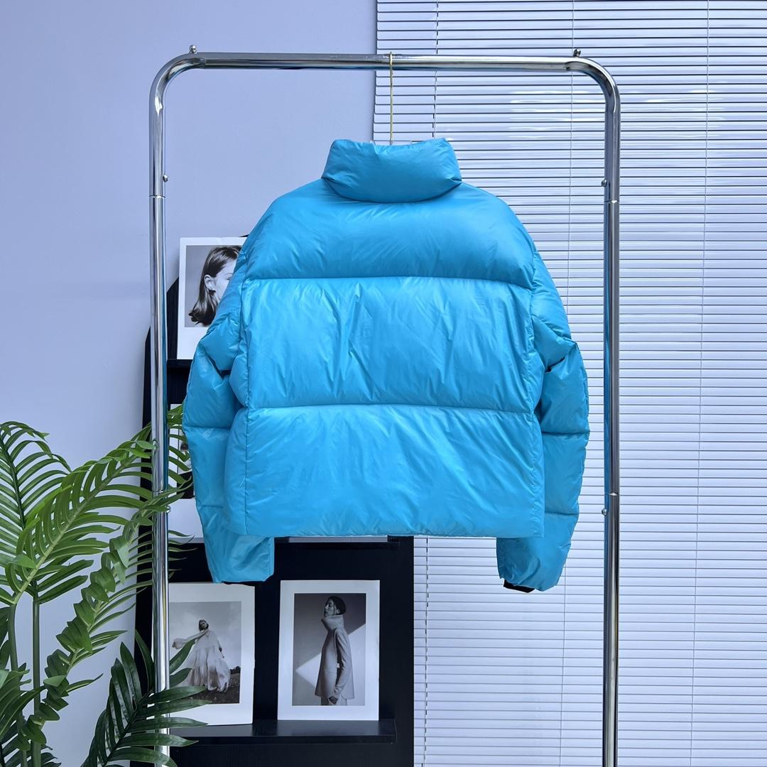 Canada Goose Cypress Cropped Puffer - DopestKickz