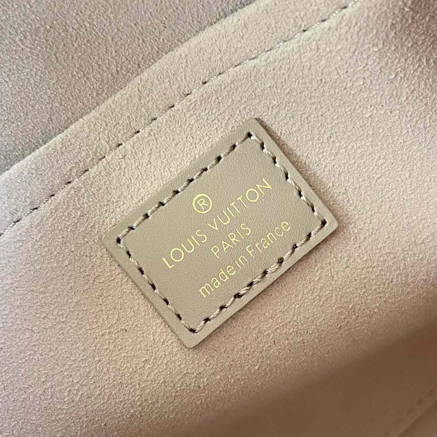 Louis Vuitton Babylone Tote PM   M11463 - DopestKickz
