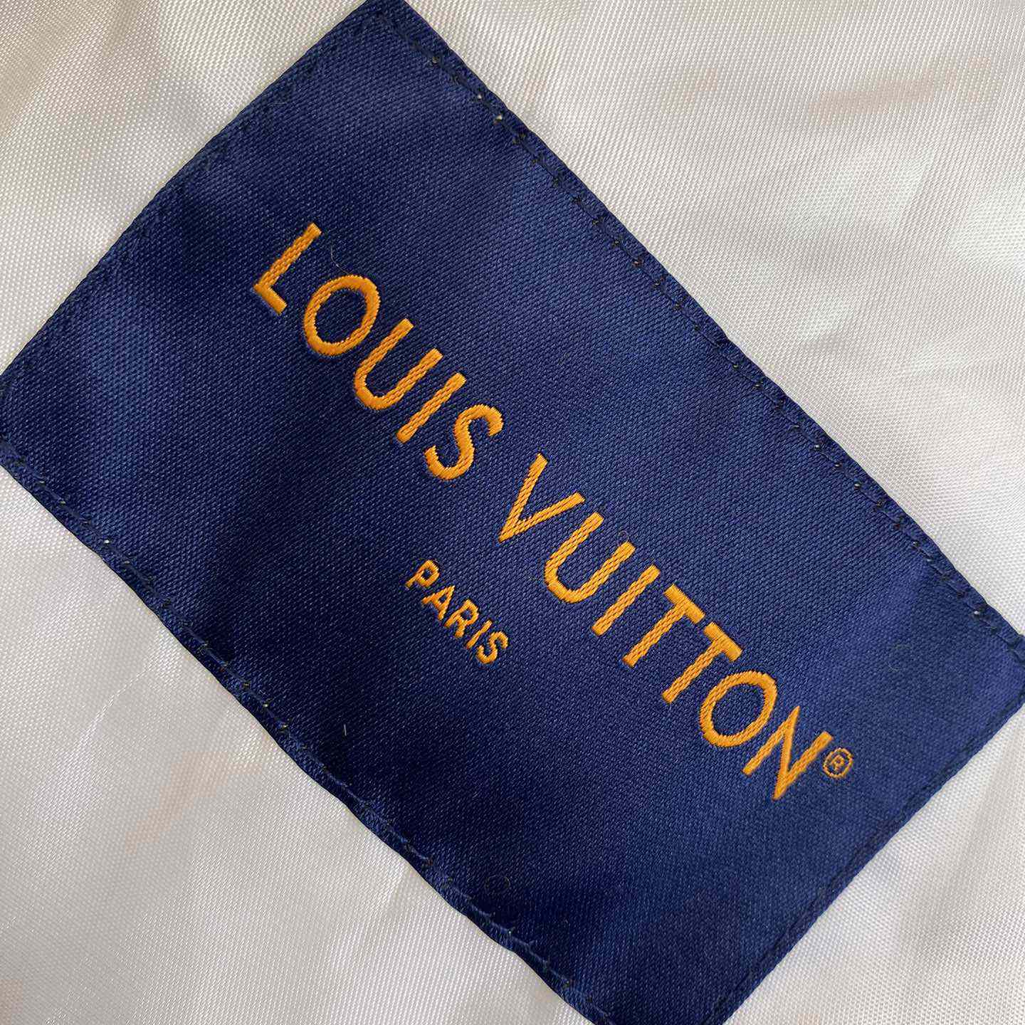 Louis Vuitton Mink Trucker Jacket   1AFXB7 - DopestKickz