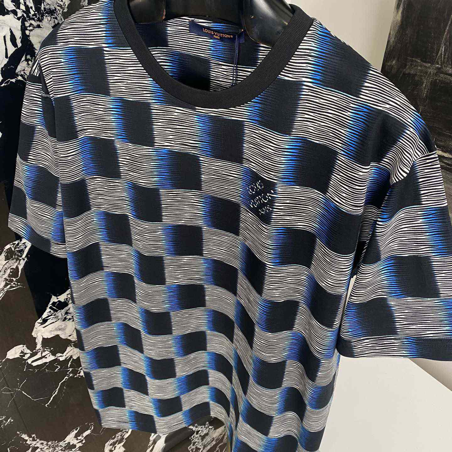 Louis Vuitton Damier Short-Sleeved Cotton T-Shirt   1AFB30 - DopestKickz