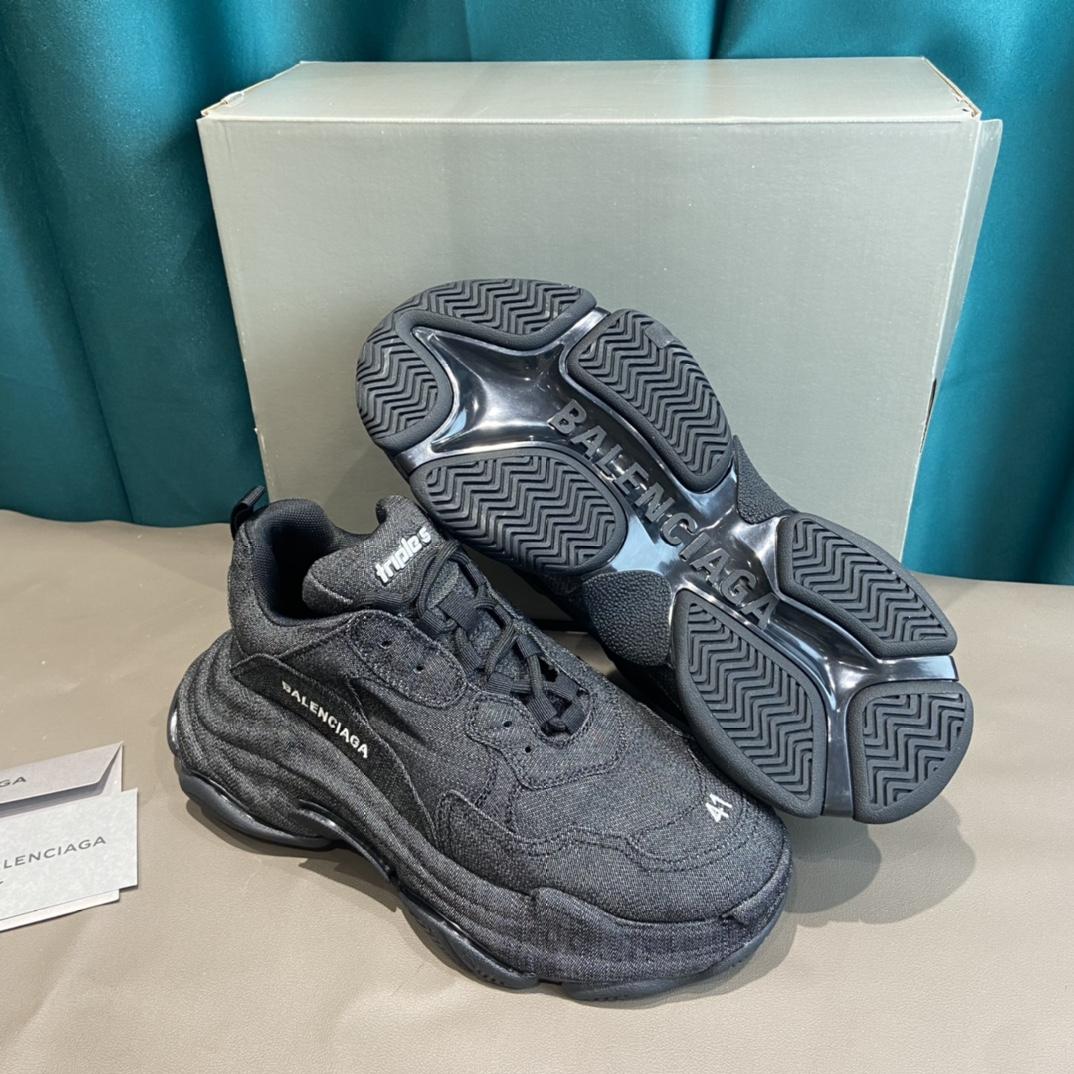 Balenciaga Triple S Sneaker  - DopestKickz