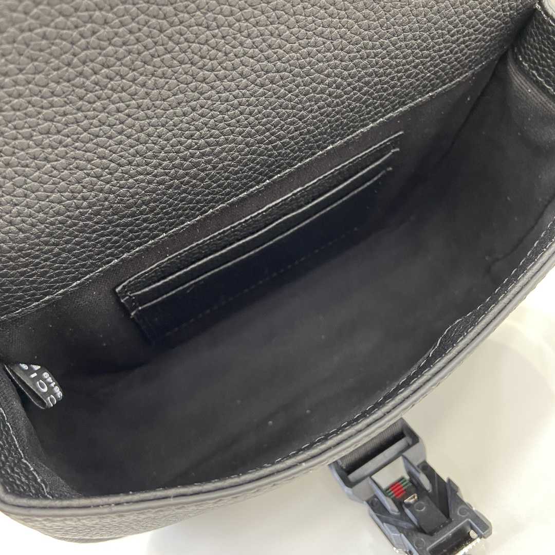 Gucci Super Mini Shoulder Bag - DopestKickz
