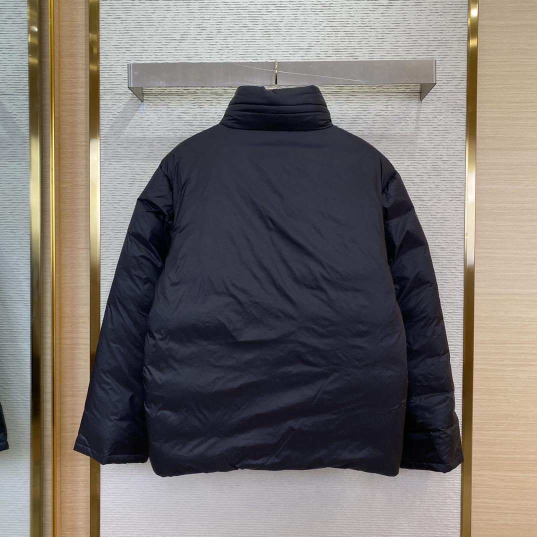 Fendi Logo-patch Reversible Puffer Jacket - DopestKickz