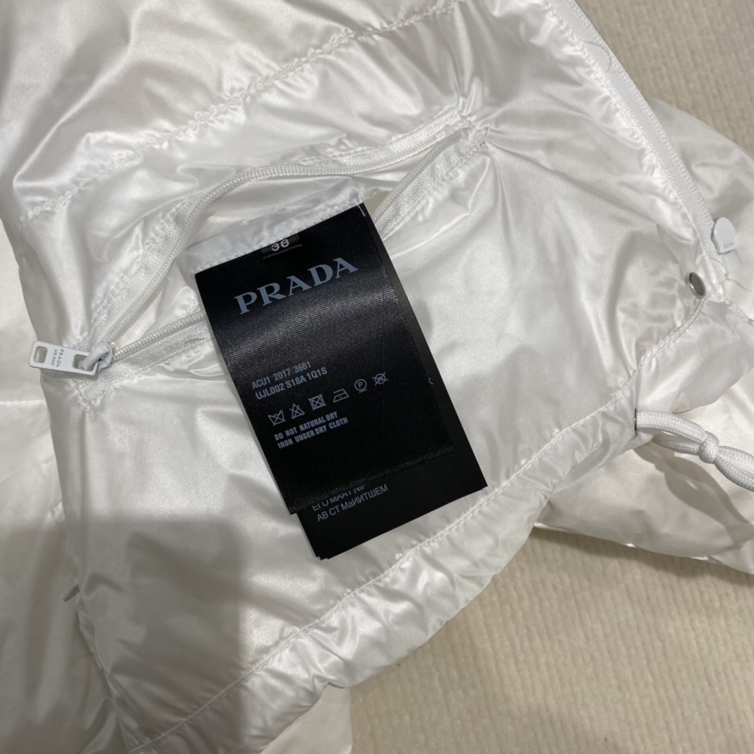 Prada Re-Nylon Convertible Cropped Down Jacket - DopestKickz