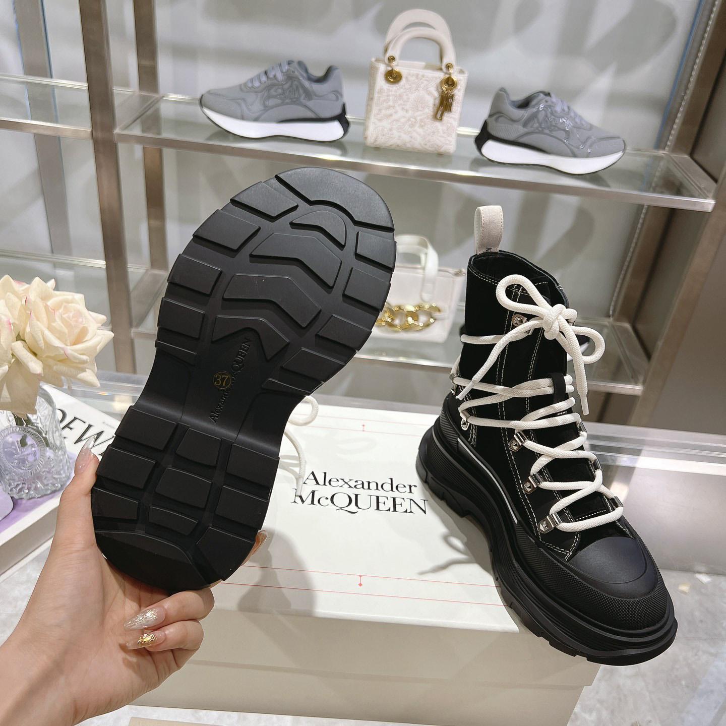 Alexander Mcqueen 50mm lace-up ankle boots - DopestKickz