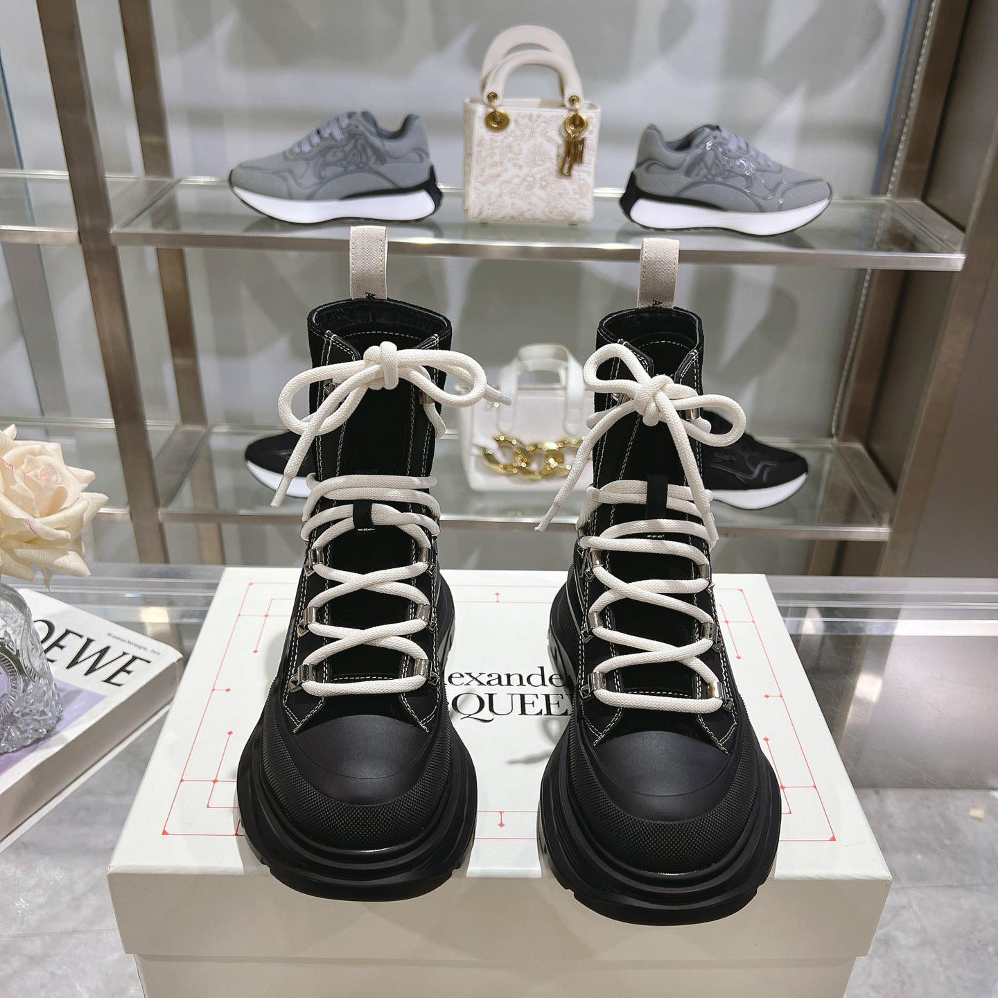 Alexander Mcqueen 50mm lace-up ankle boots - DopestKickz