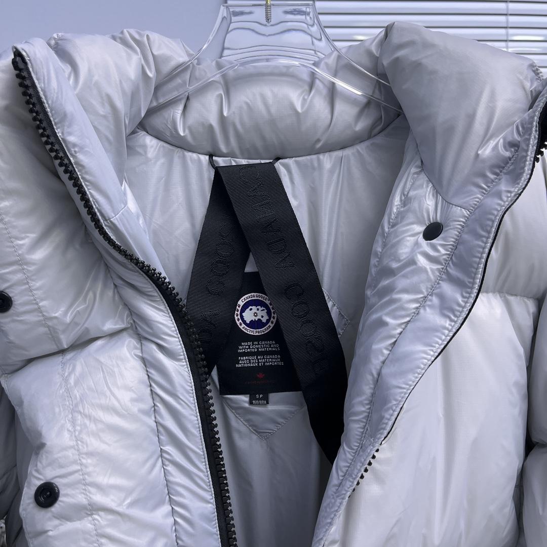 Canada Goose Cypress Cropped Puffer - DopestKickz