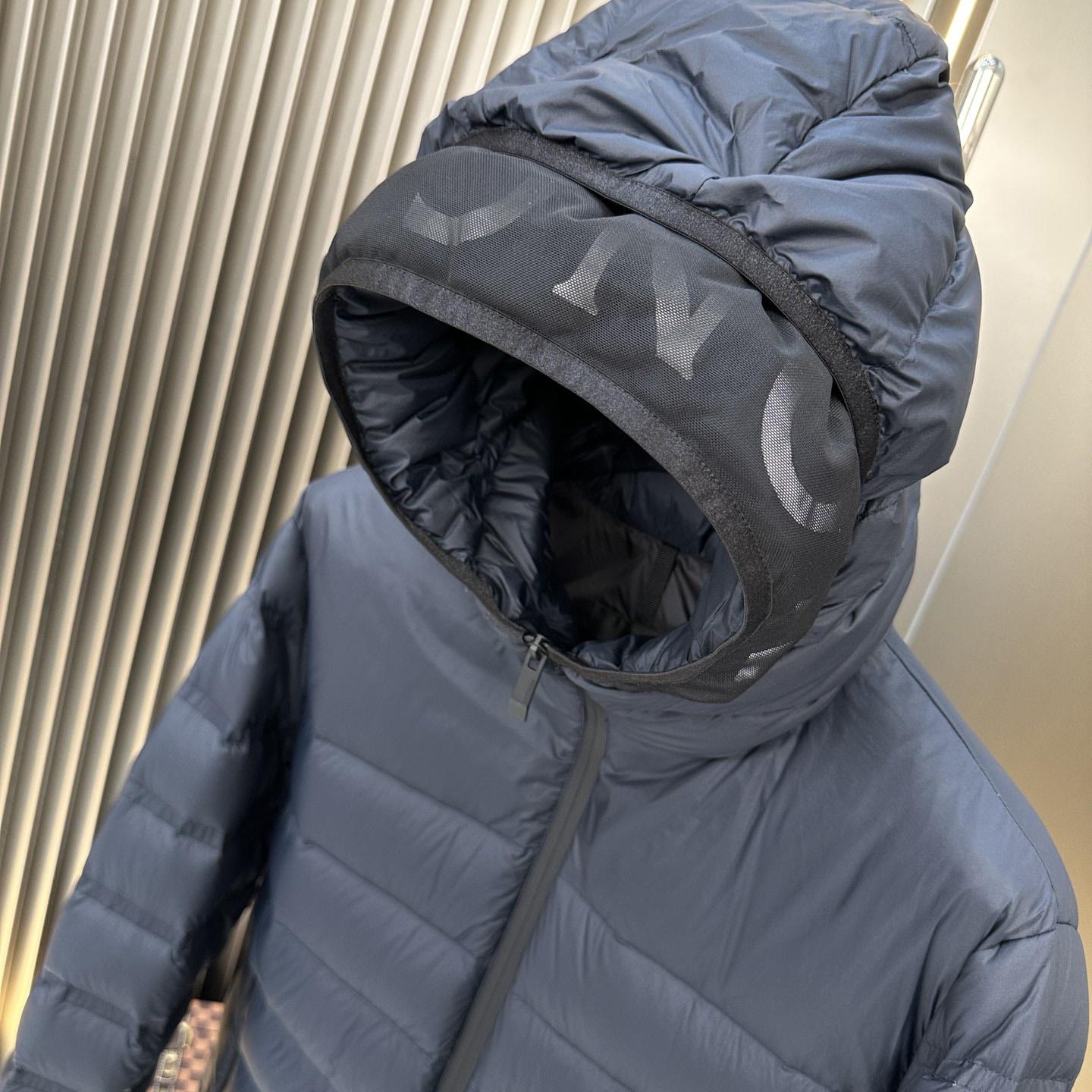 Moncler Hooded Puffer Jacket - DopestKickz