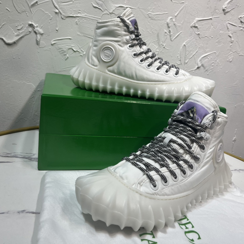 Bottega Veneta Denver Sneaker - DopestKickz