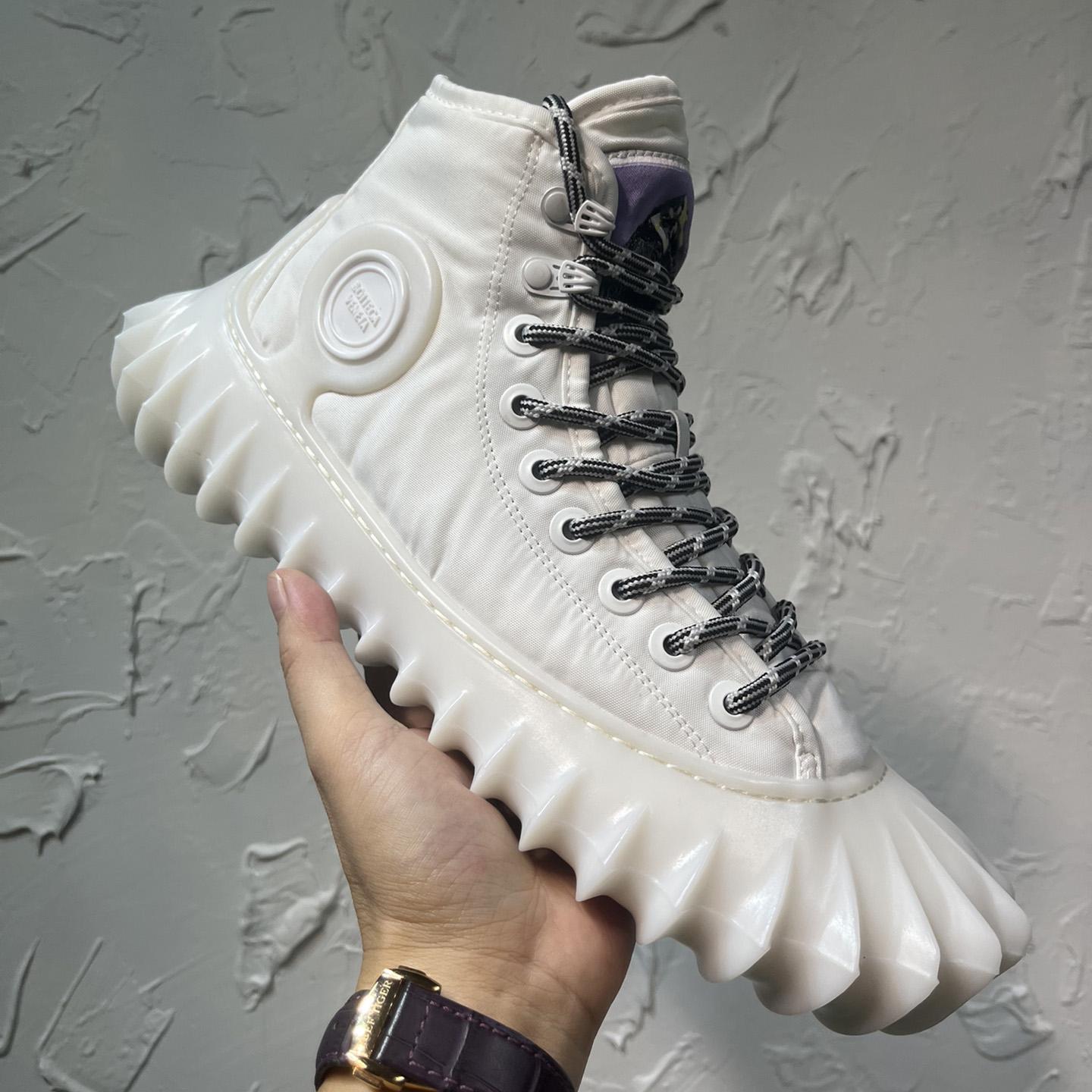 Bottega Veneta Denver Sneaker - DopestKickz