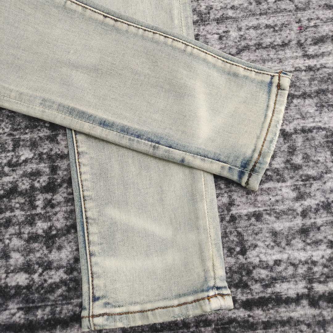 Amiri Slim Fit Jeans    680 - DopestKickz