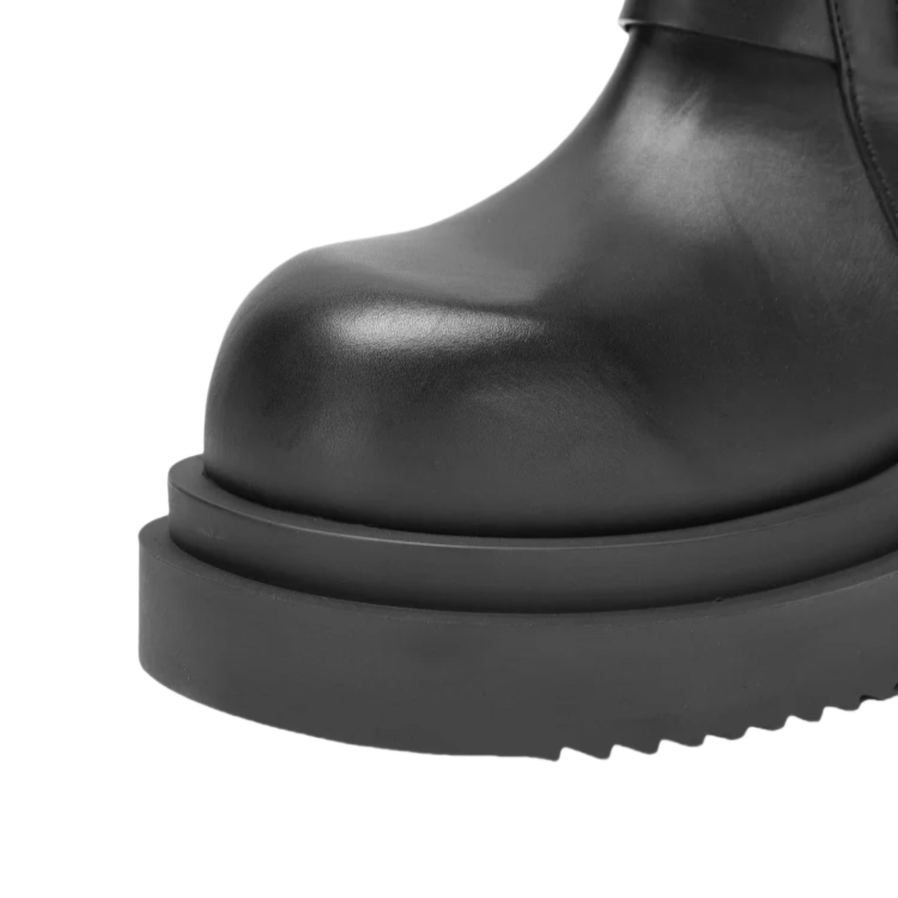 Rick Owens Pull On Bogun Leather Boots - DopestKickz