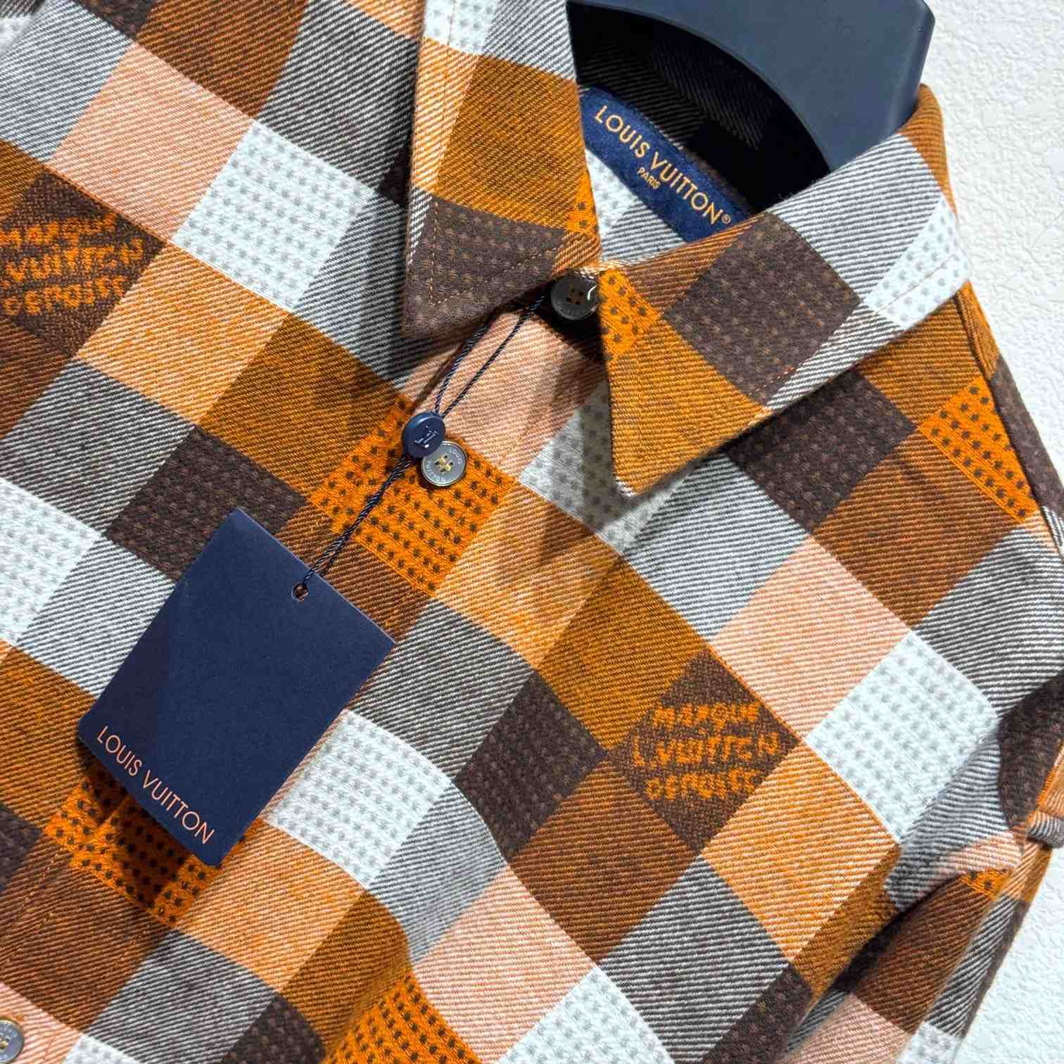Louis Vuitton Button-Down Long-Sleeved Flannel Shirt  1AFXSJ - DopestKickz