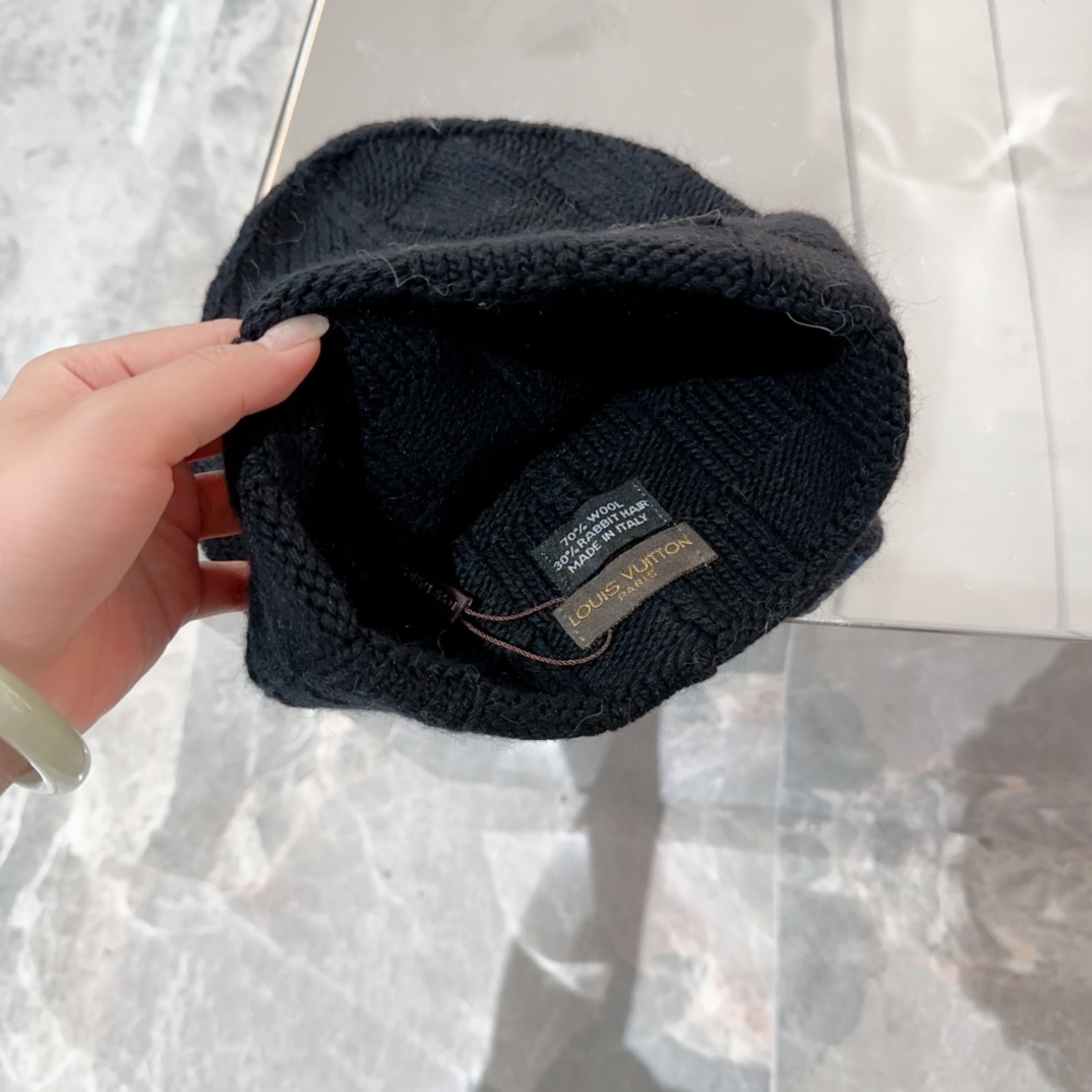 Louis Vuitton Pearls Beanie - DopestKickz
