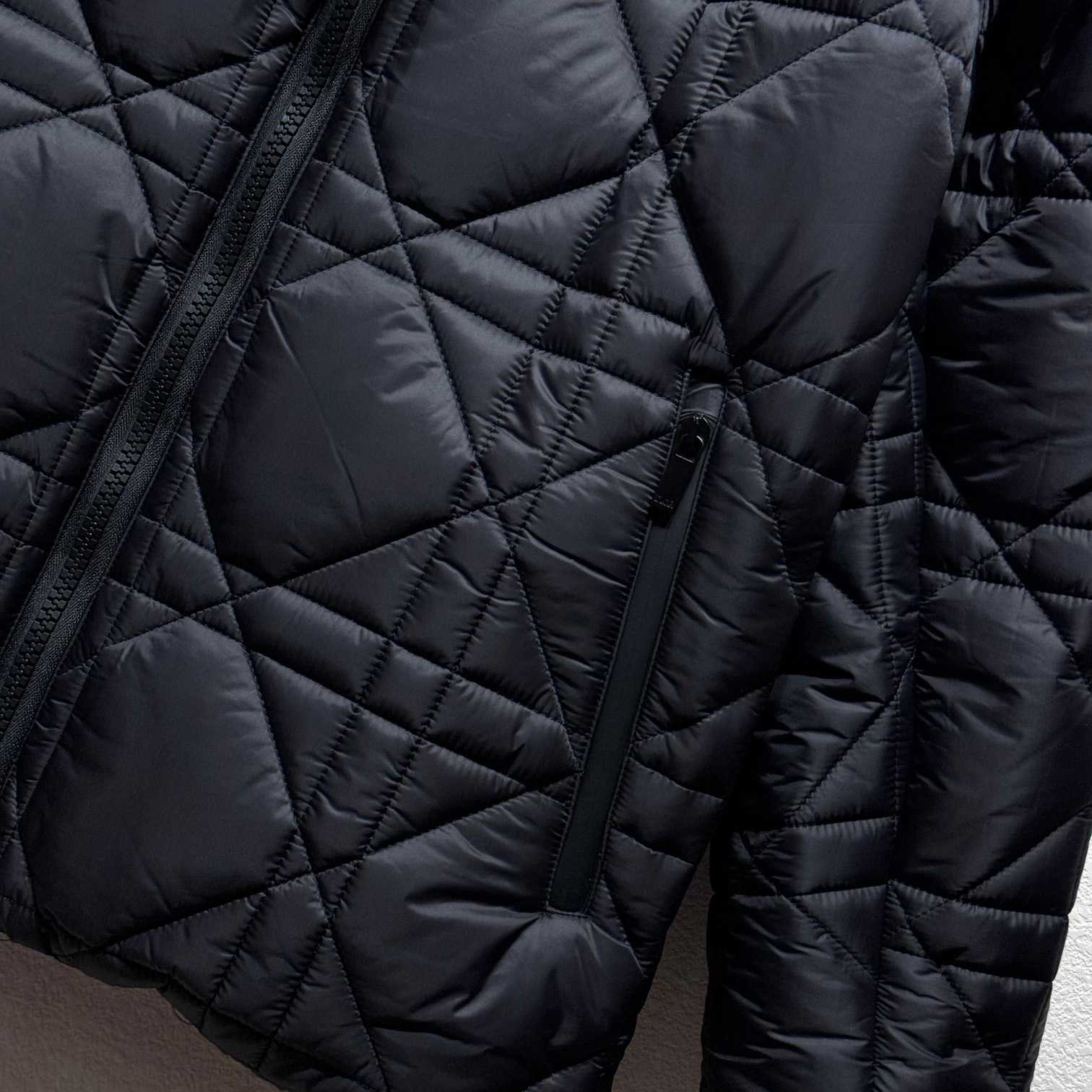 Dior Puffer Jacket - DopestKickz