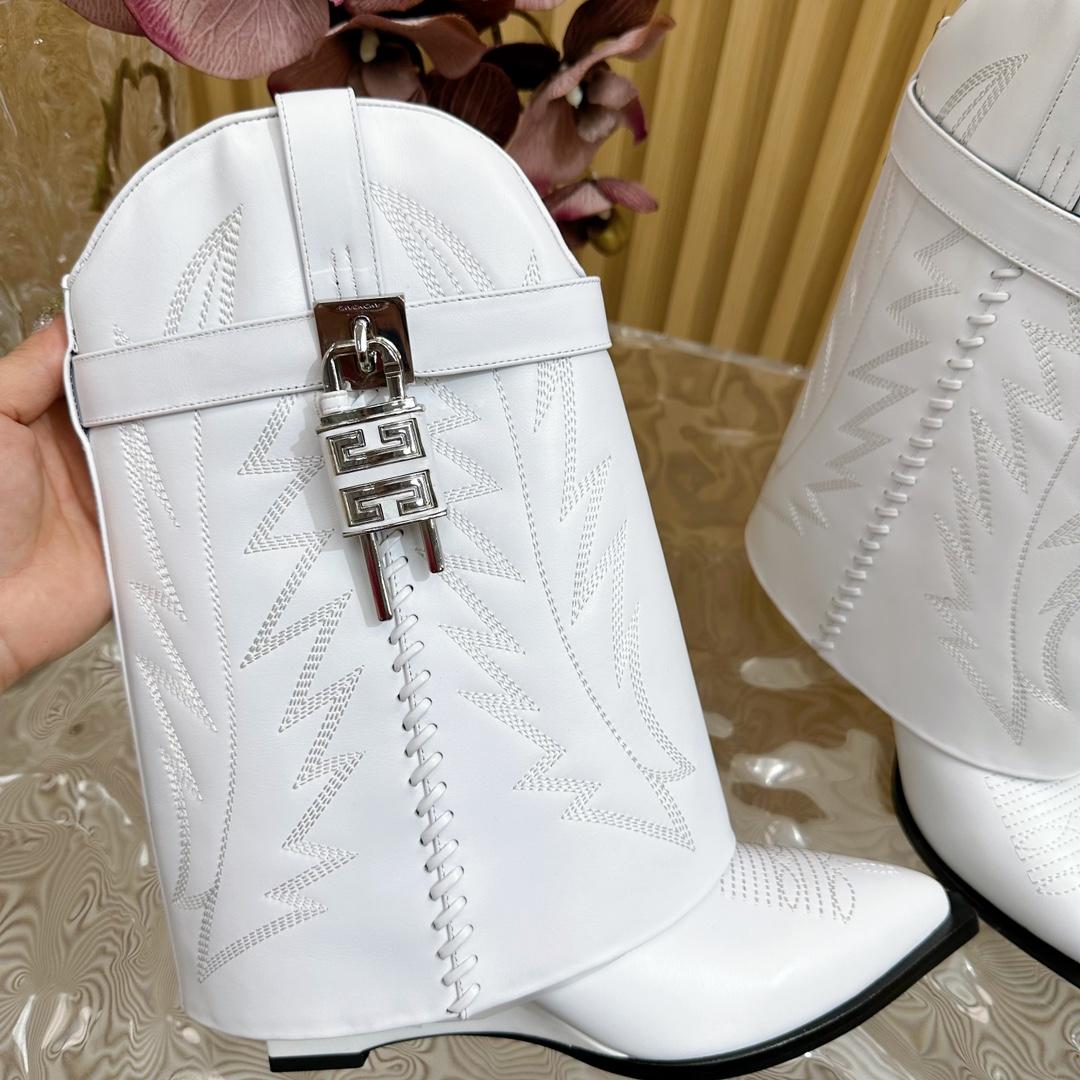 Givenchy Shark Lock Cowboy Ankle Boots In Leather - DopestKickz