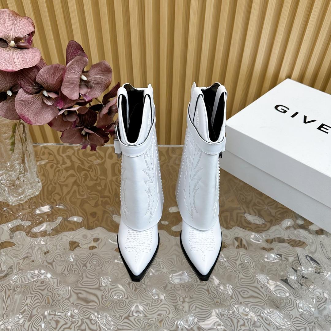 Givenchy Shark Lock Cowboy Ankle Boots In Leather - DopestKickz
