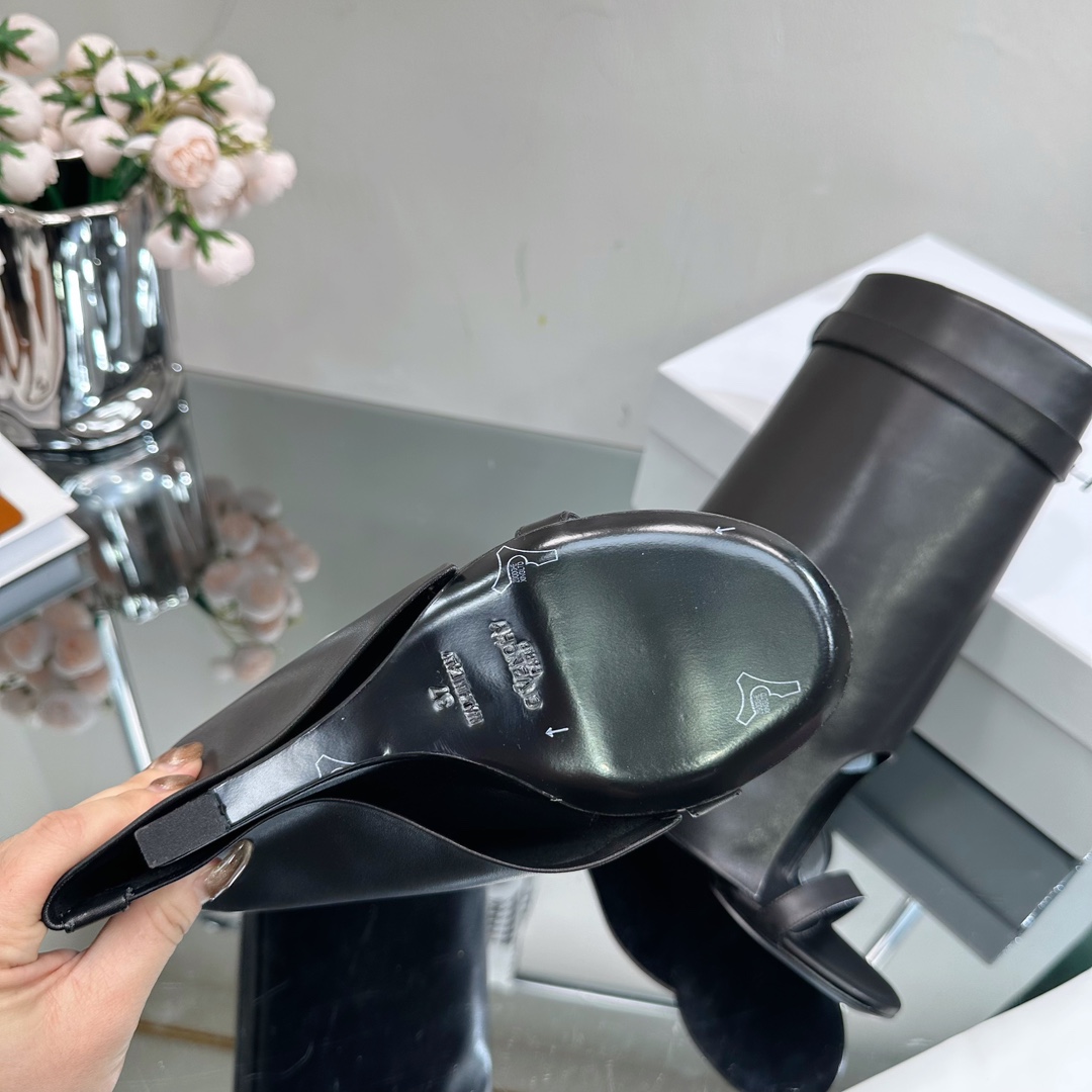 Givenchy Shark Lock Sandals In Leather - DopestKickz